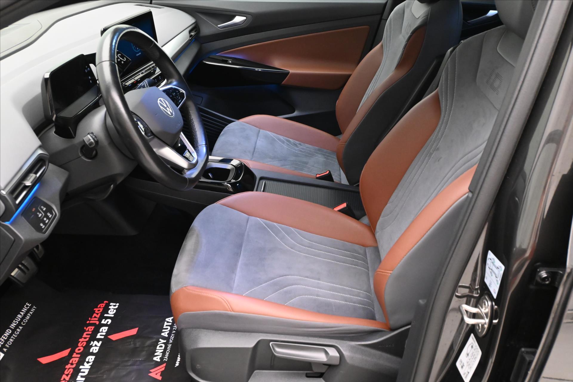 Hlavní fotografie vozu Volkswagen ID.4 150kW 77kWh Pro Performance Záruka až 3 roky (14)
