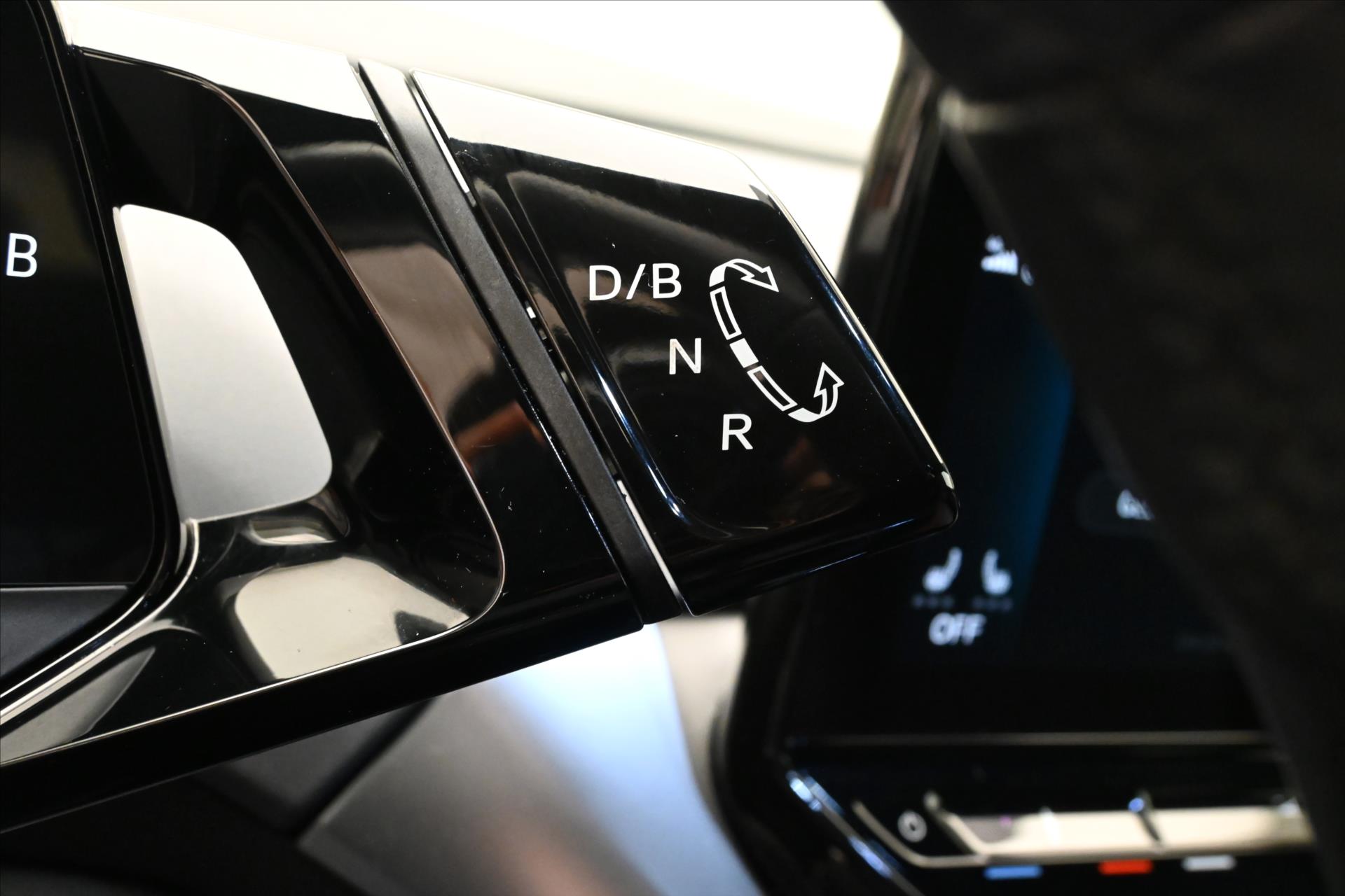 Hlavní fotografie vozu Volkswagen ID.4 150kW 77kWh Pro Performance Záruka až 3 roky (22)