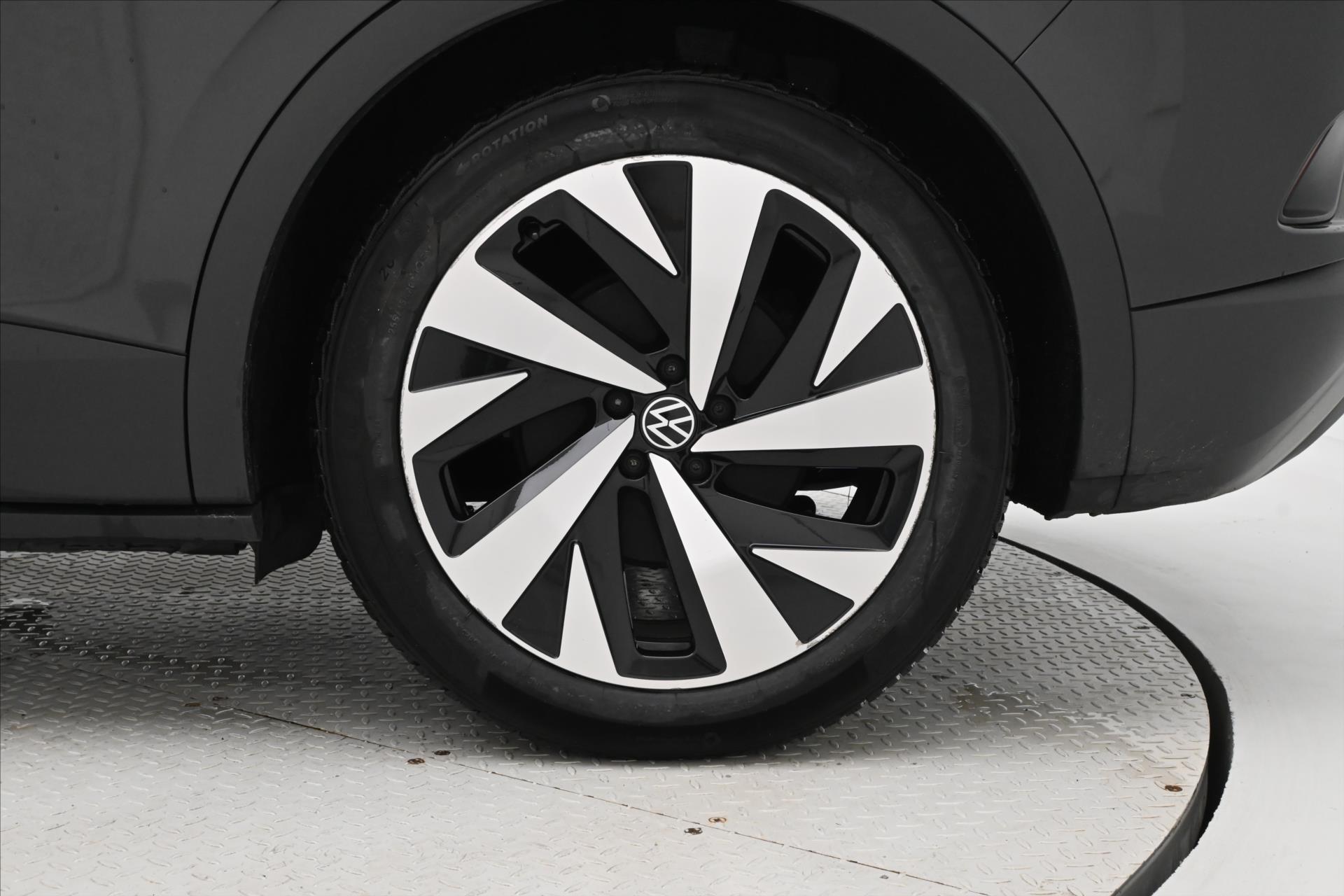 Hlavní fotografie vozu Volkswagen ID.4 150kW 77kWh Pro Performance Záruka až 3 roky (30)