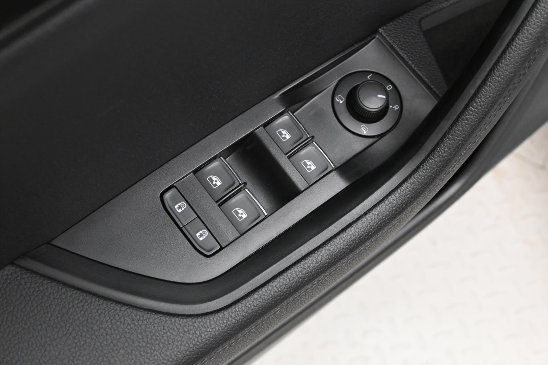 Main photo of the car Skoda Superb 2.0 TDI 147 kW DSG L&K 4x4 Warranty up to 5 years (27)