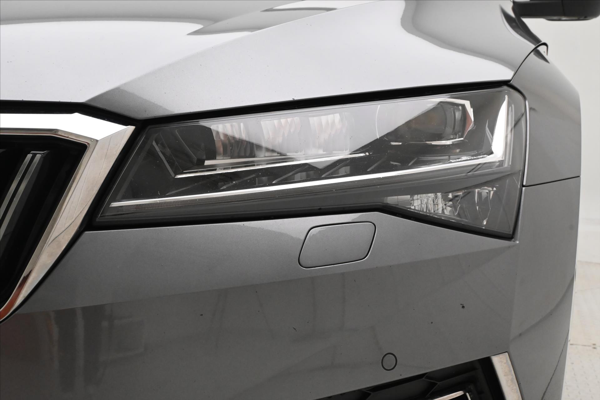 Main photo of the car Skoda Superb 2.0 TDI 147 kW DSG L&K 4x4 Warranty up to 5 years (31)