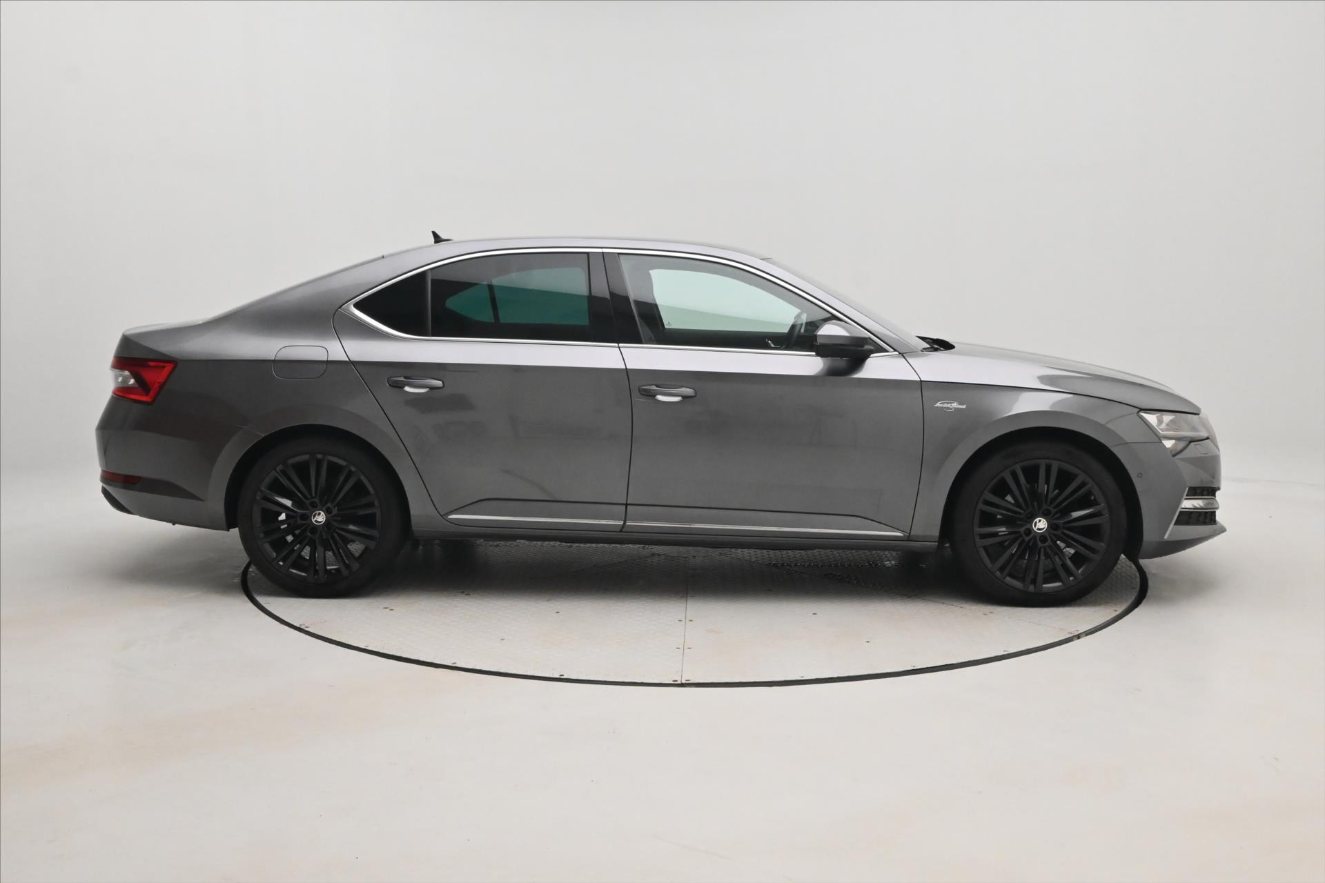 Main photo of the car Skoda Superb 2.0 TDI 147 kW DSG L&K 4x4 Warranty up to 5 years (5)