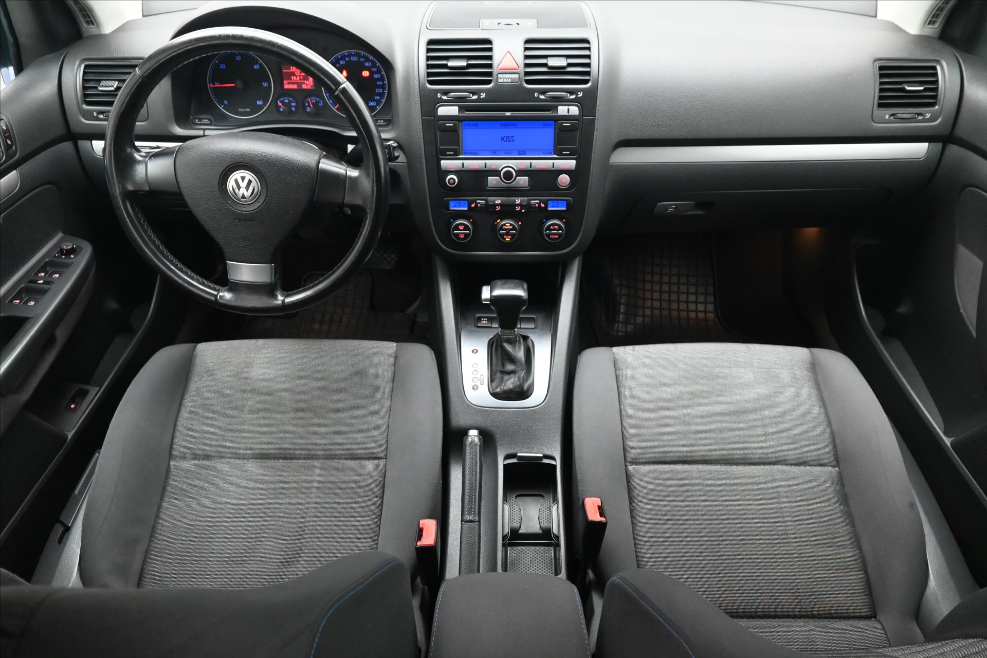 Hlavní fotografie vozu Volkswagen Golf 2,0 TDI 103 kW DSG Trend Nová STK (15)