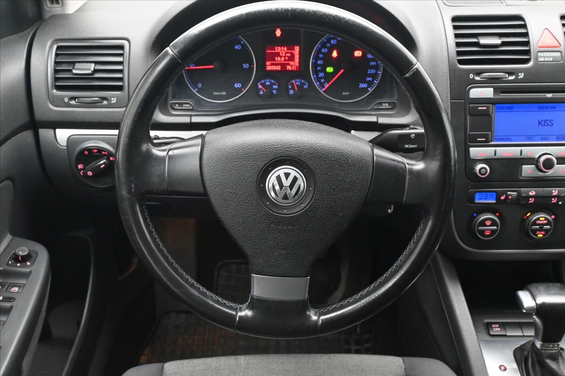 Hlavní fotografie vozu Volkswagen Golf 2,0 TDI 103 kW DSG Trend Nová STK (18)