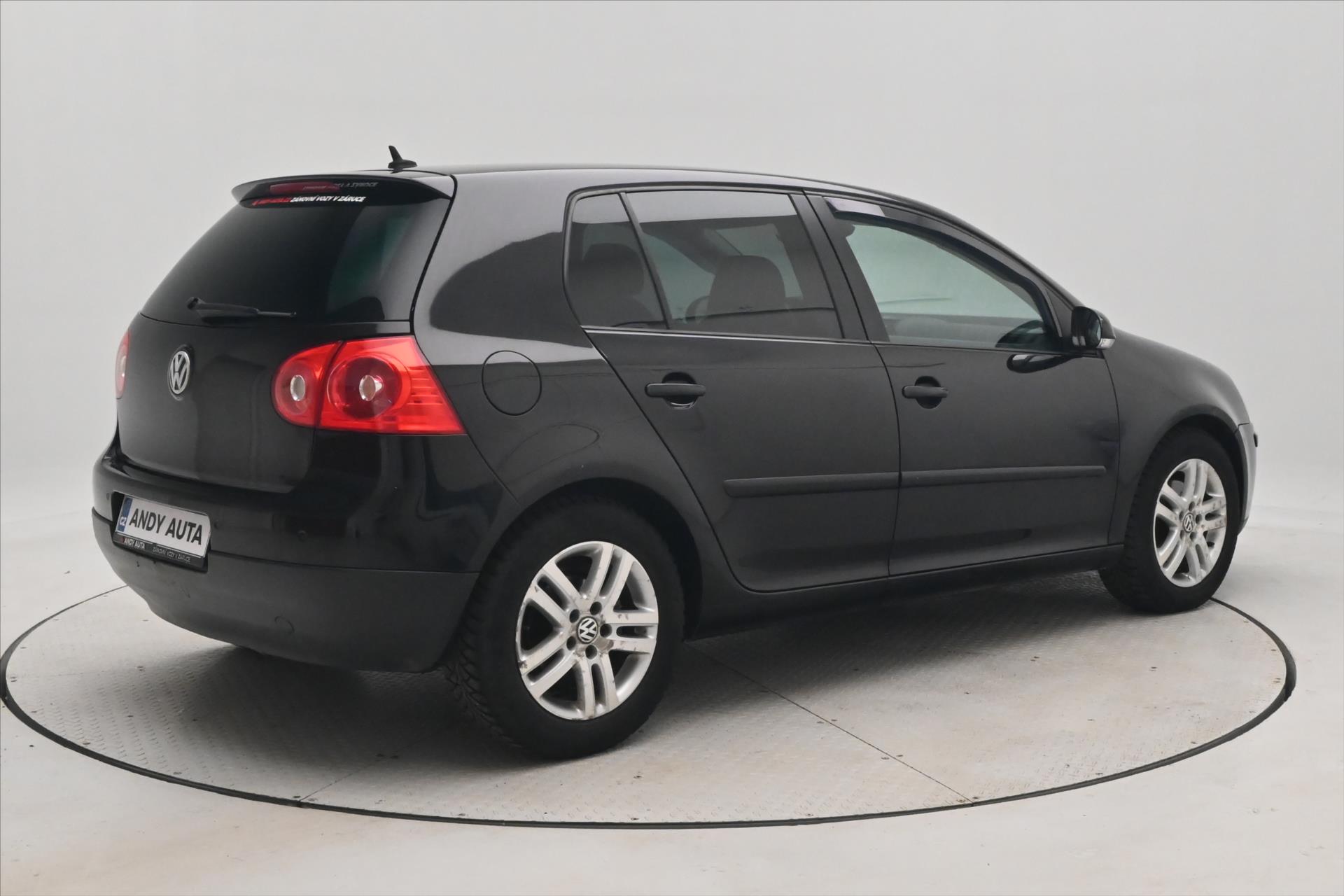 Hlavní fotografie vozu Volkswagen Golf 2,0 TDI 103 kW DSG Trend Nová STK (5)