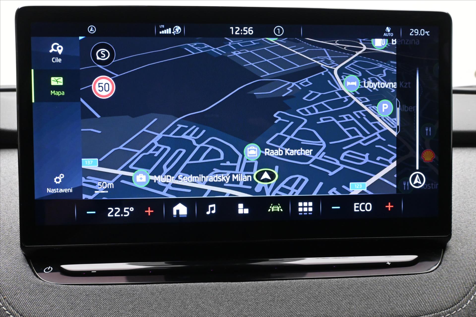 Hlavní fotografie vozu Škoda Enyaq iV 60 132 kW 58kWh SoH 87% Záruka až 3 roky (19)