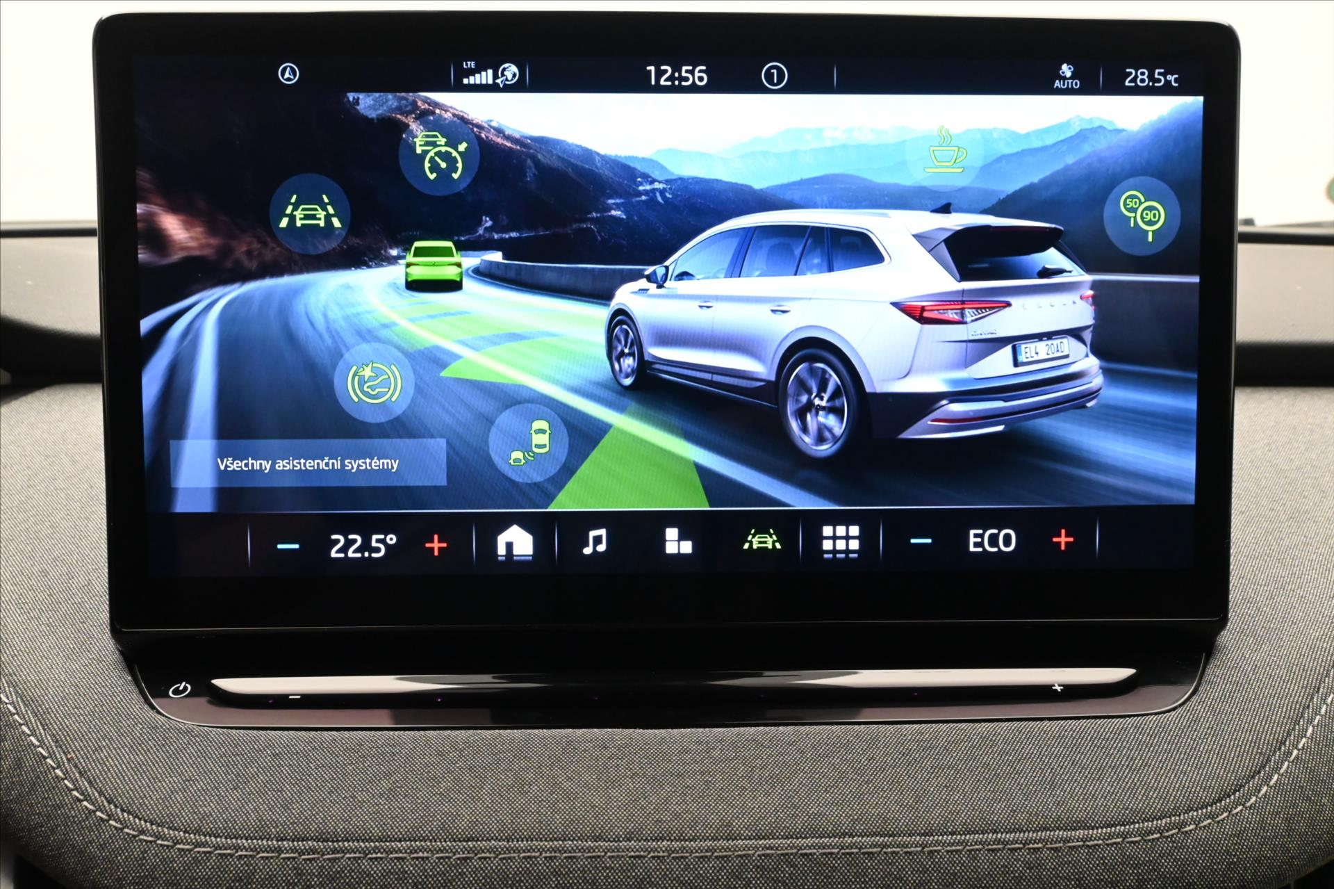 Hlavní fotografie vozu Škoda Enyaq iV 60 132 kW 58kWh SoH 87% Záruka až 3 roky (20)