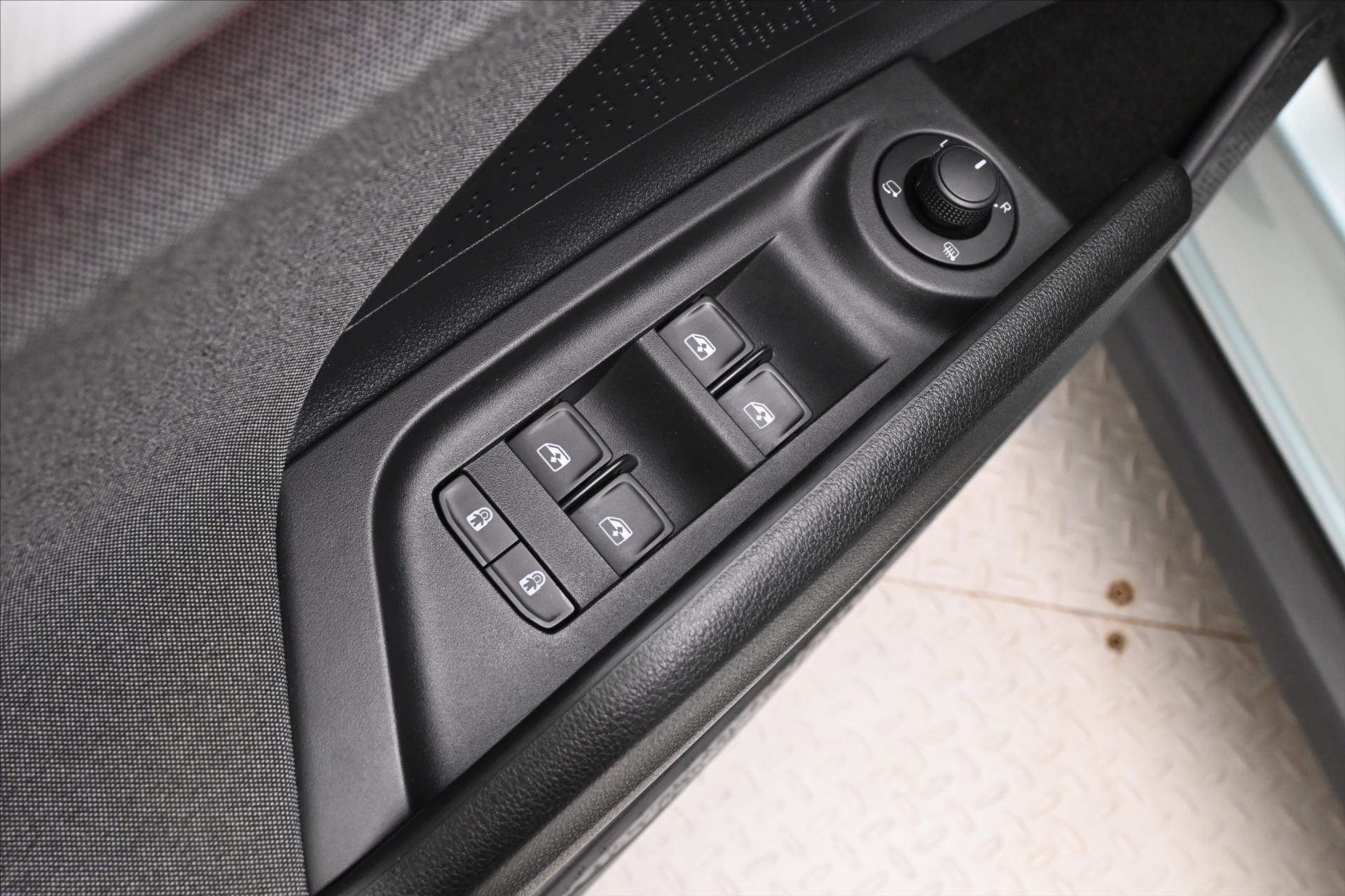 Hlavní fotografie vozu Škoda Enyaq iV 60 132 kW 58kWh SoH 87% Záruka až 3 roky (25)