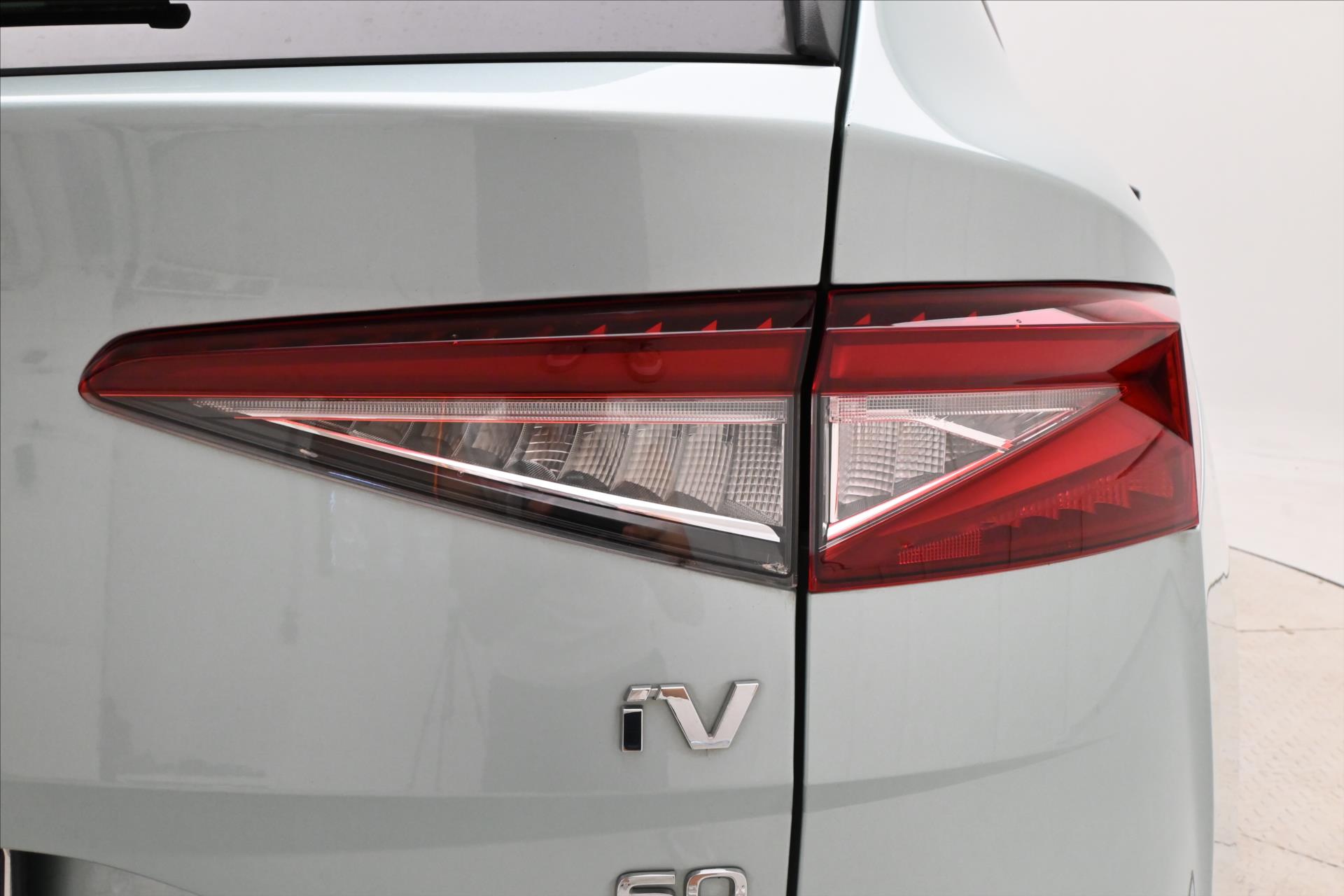 Hlavní fotografie vozu Škoda Enyaq iV 60 132 kW 58kWh SoH 87% Záruka až 3 roky (30)