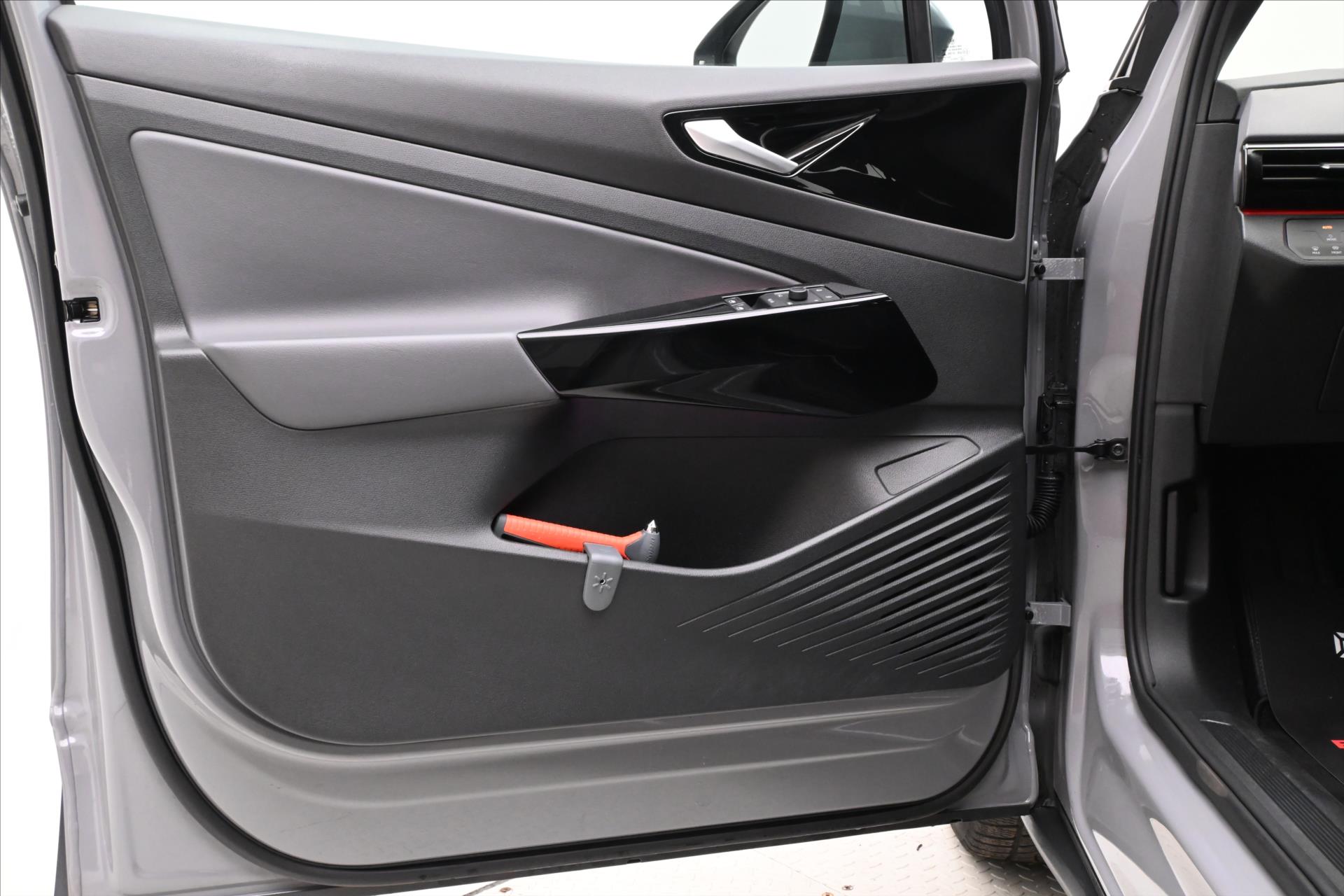 Hlavní fotografie vozu Volkswagen ID.4 Pro Performance 150kW 77kWh Záruka až 3 roky (23)