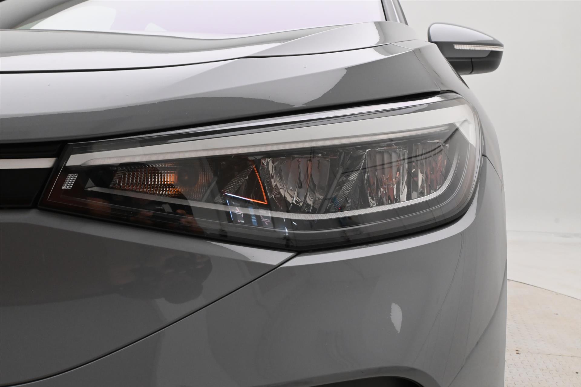 Hlavní fotografie vozu Volkswagen ID.4 Pro Performance 150kW 77kWh Záruka až 3 roky (27)