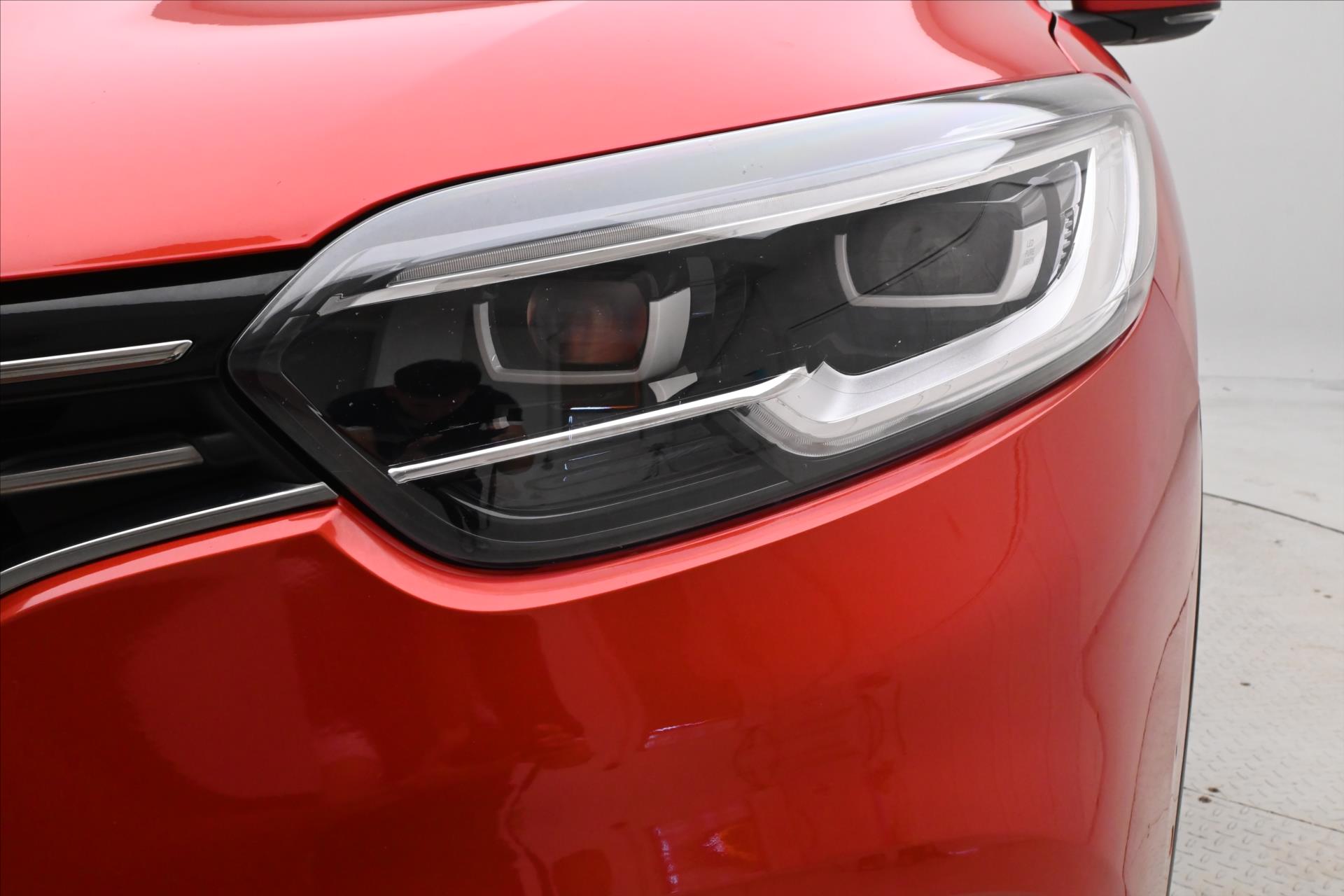 Hlavní fotografie vozu Renault Kadjar 1,3 TCe 103 kW INTENS Záruka až 5 let (27)