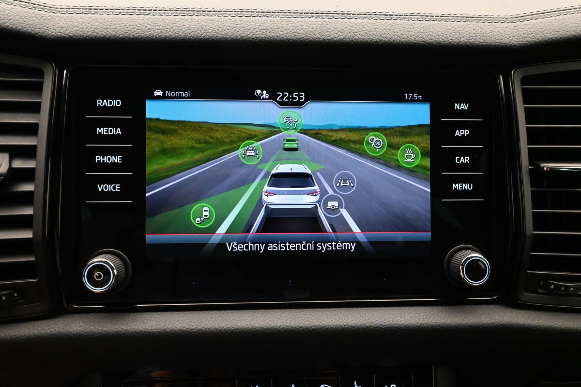 Hlavní fotografie vozu Škoda Kodiaq 1,5 TSI 110kW SportLine DSG Záruka až 5 let (19)
