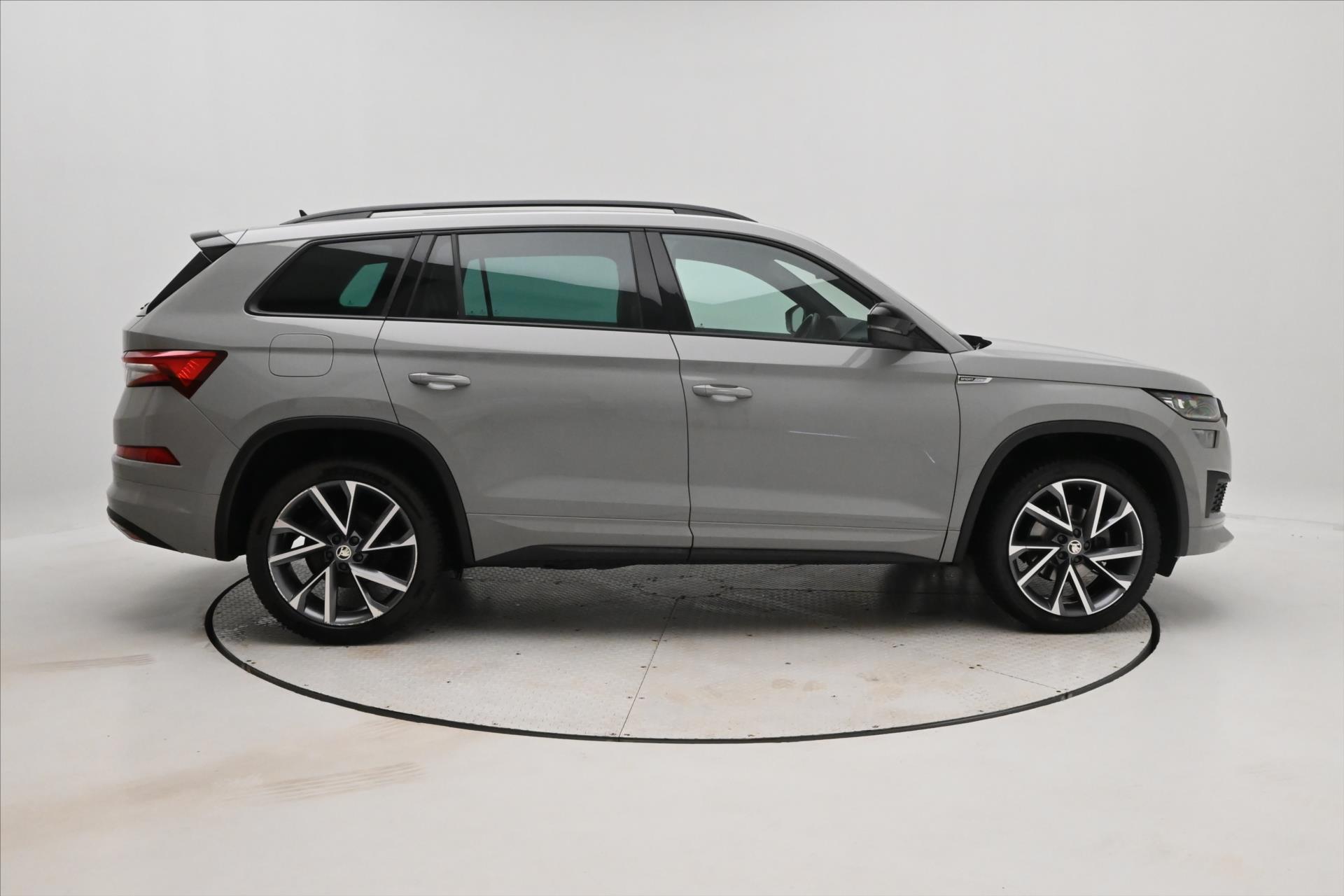 Hlavní fotografie vozu Škoda Kodiaq 1,5 TSI 110kW SportLine DSG Záruka až 5 let (4)