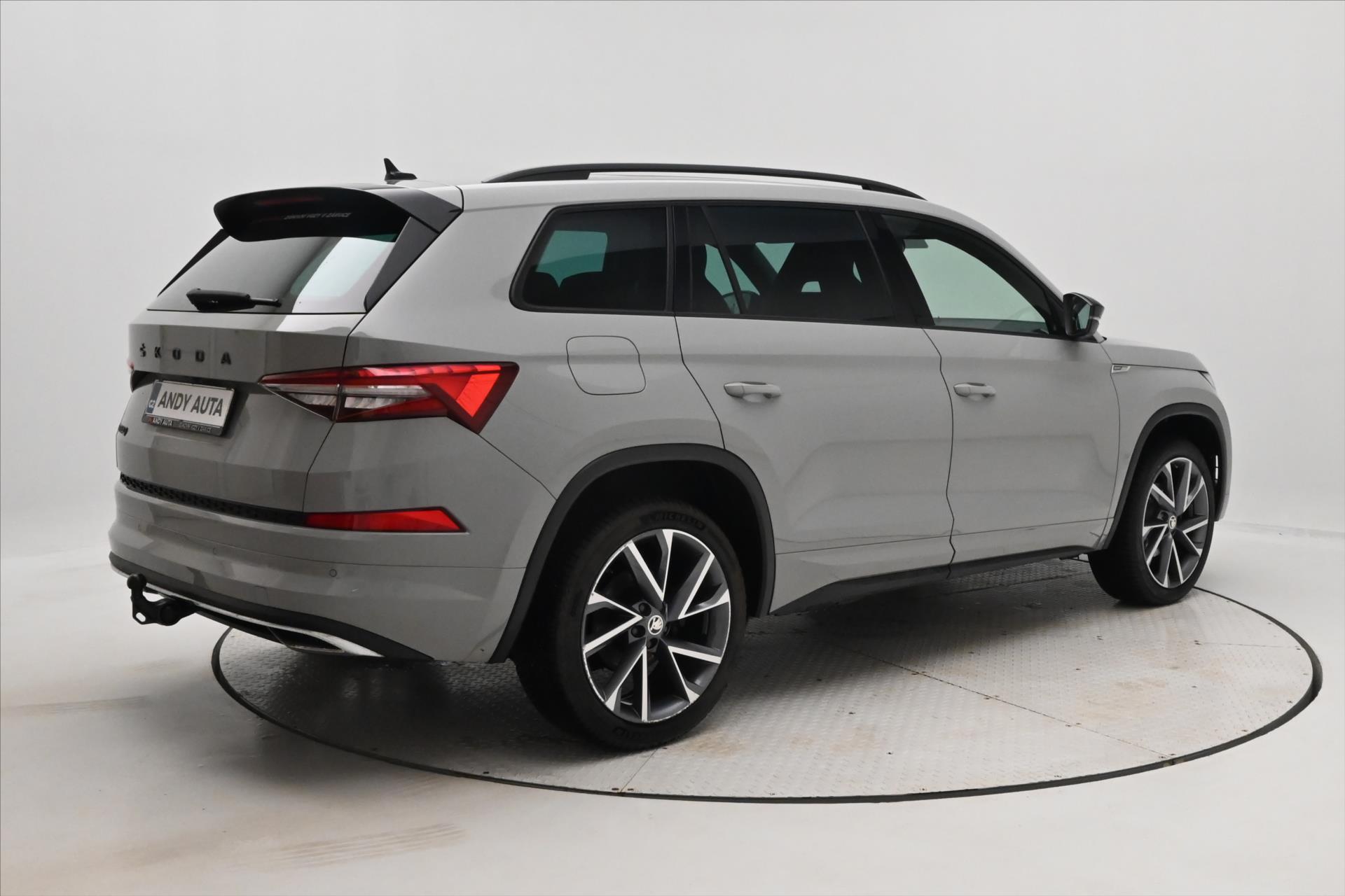 Hlavní fotografie vozu Škoda Kodiaq 1,5 TSI 110kW SportLine DSG Záruka až 5 let (5)