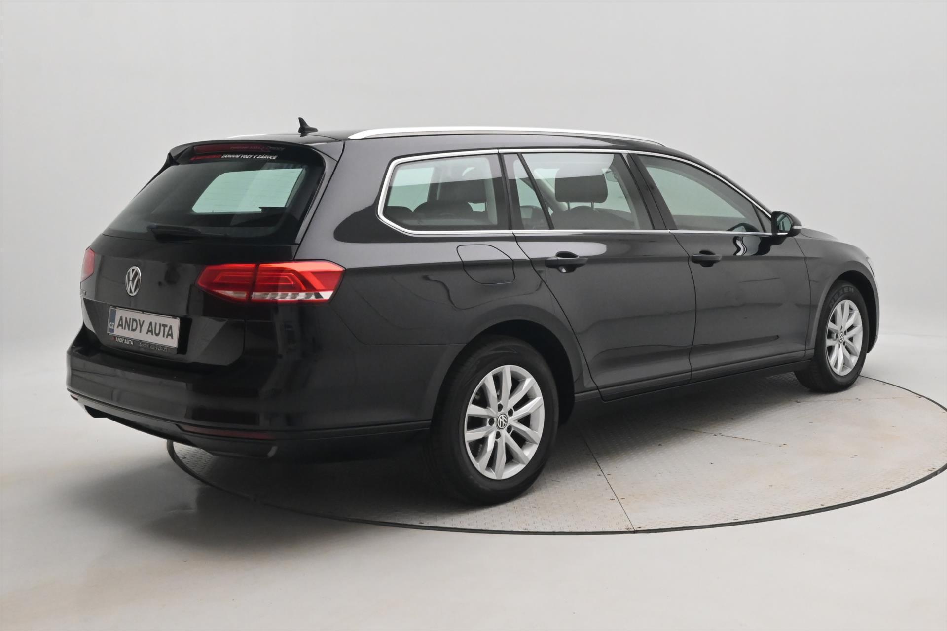 Hlavní fotografie vozu Volkswagen Passat 2,0 TDI 110 kW COMFORTLINE Záruka až 5 let (6)