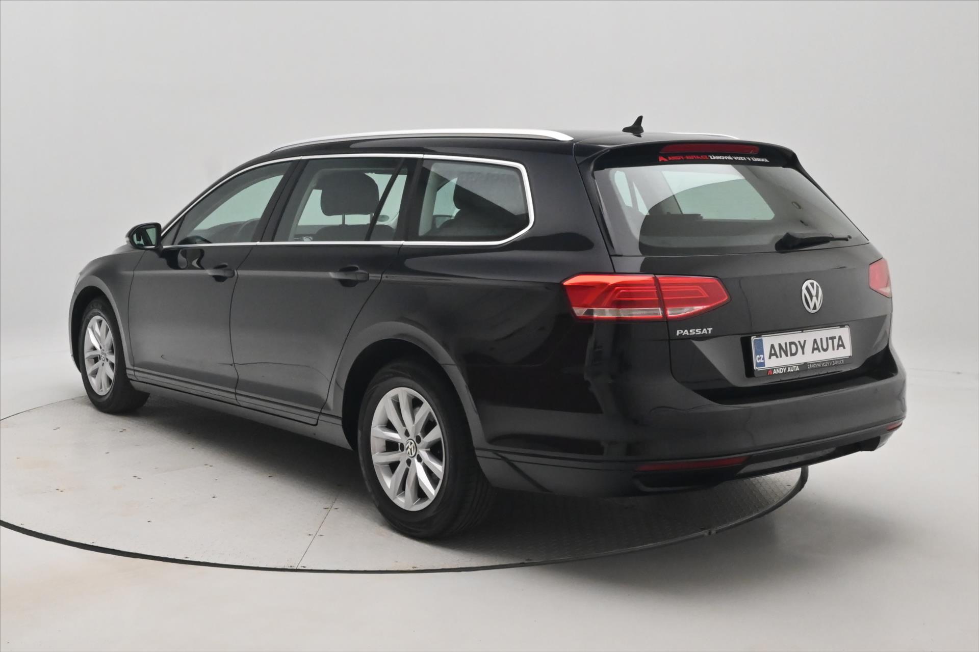 Hlavní fotografie vozu Volkswagen Passat 2,0 TDI 110 kW COMFORTLINE Záruka až 5 let (8)