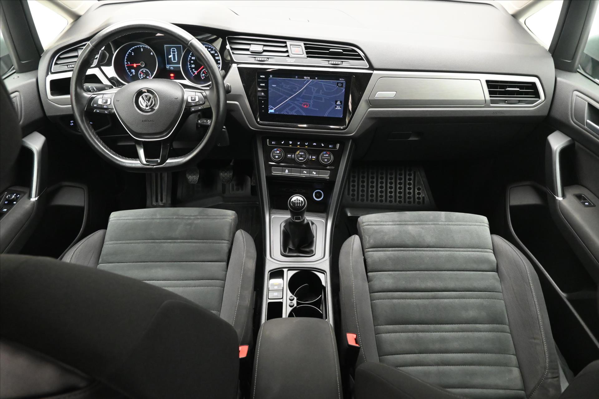 Main photo of the car Volkswagen Touran 1.6 TDI 85kW Navi Sensors (15)