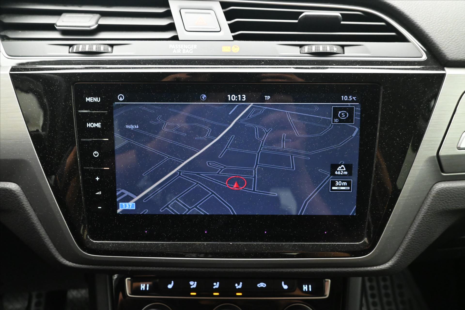 Main photo of the car Volkswagen Touran 1.6 TDI 85kW Navi Sensors (19)