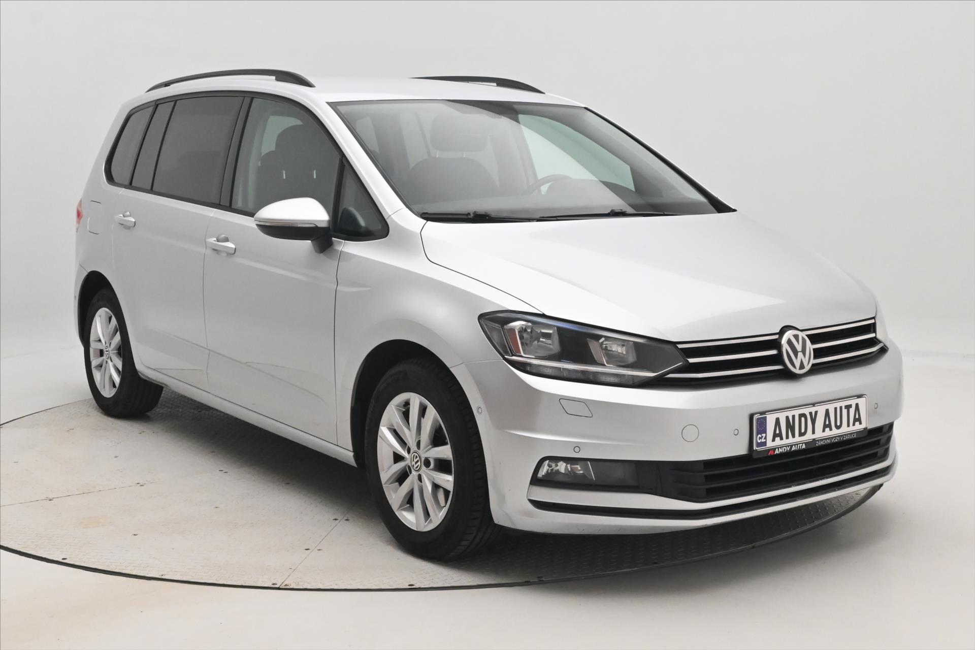 Main photo of the car Volkswagen Touran 1.6 TDI 85kW Navi Sensors (3)