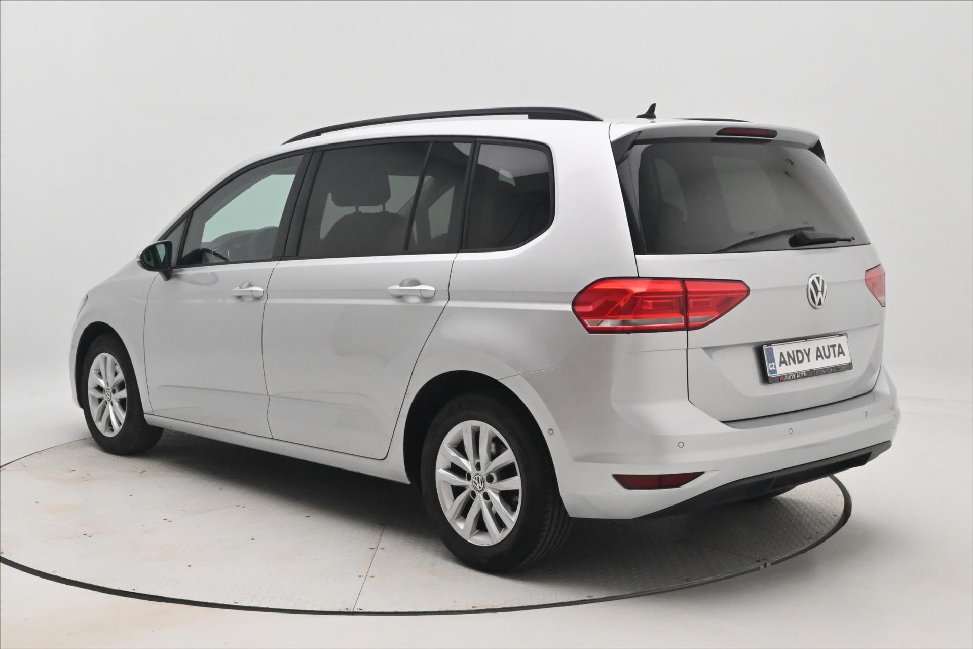 Main photo of the car Volkswagen Touran 1.6 TDI 85kW Navi Sensors (7)