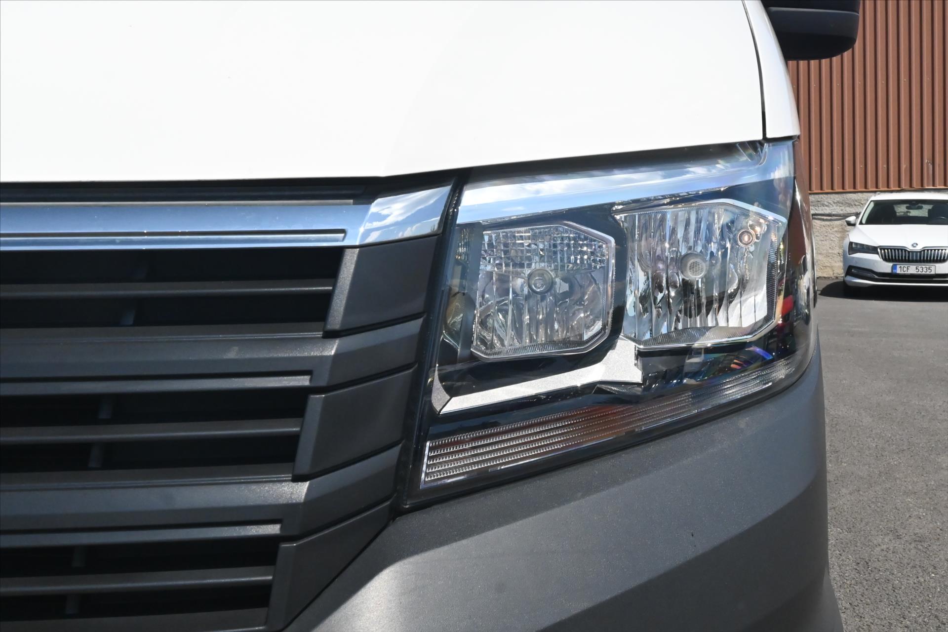 Hlavní fotografie vozu Volkswagen Crafter 2,0 TDI 103 kW L2H2 Tempomat Tažné Záruka až 5 let (27)