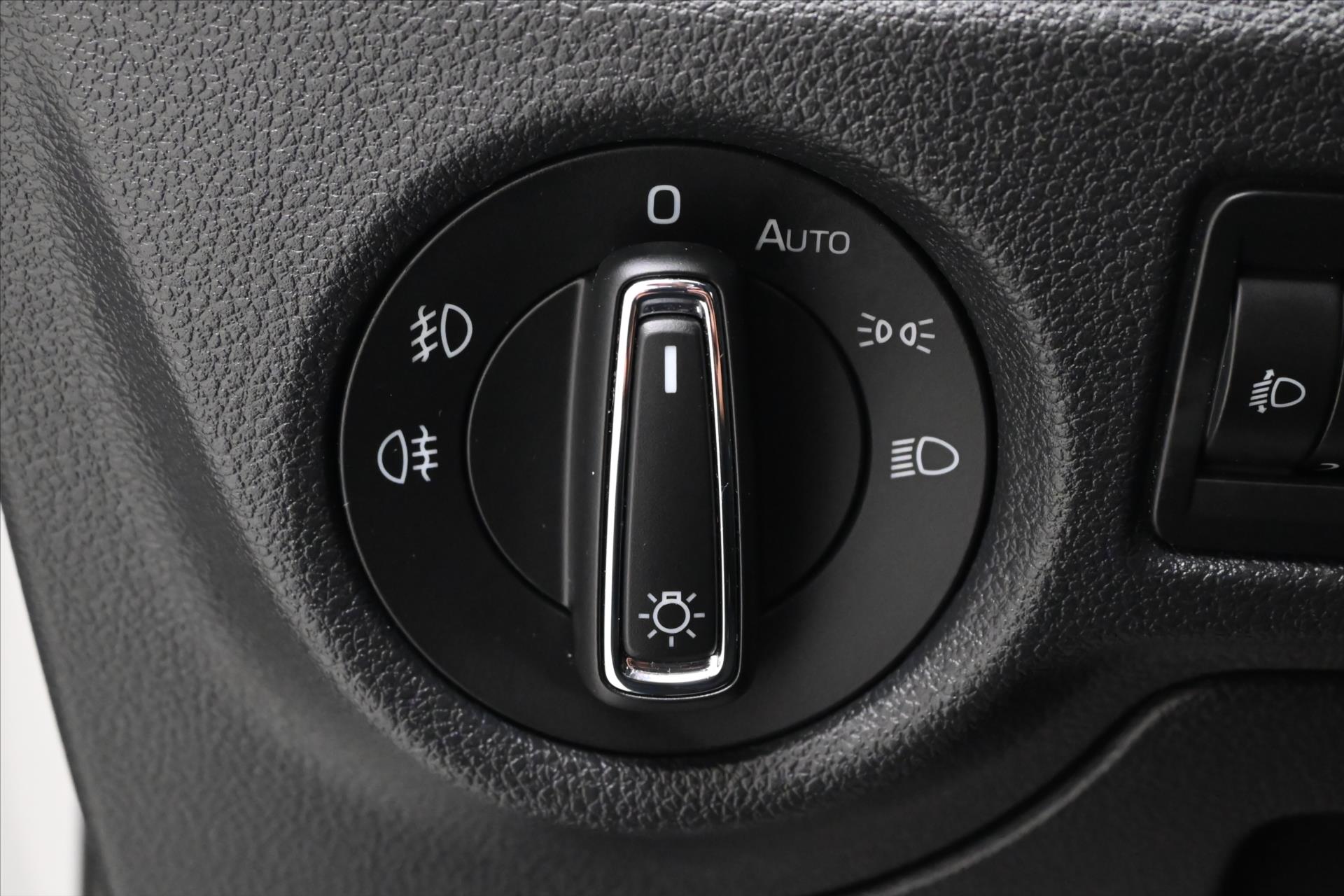 Hlavní fotografie vozu Škoda Scala 1,0 TSI 81 kW DSG Ambition Záruka až 5 let (26)