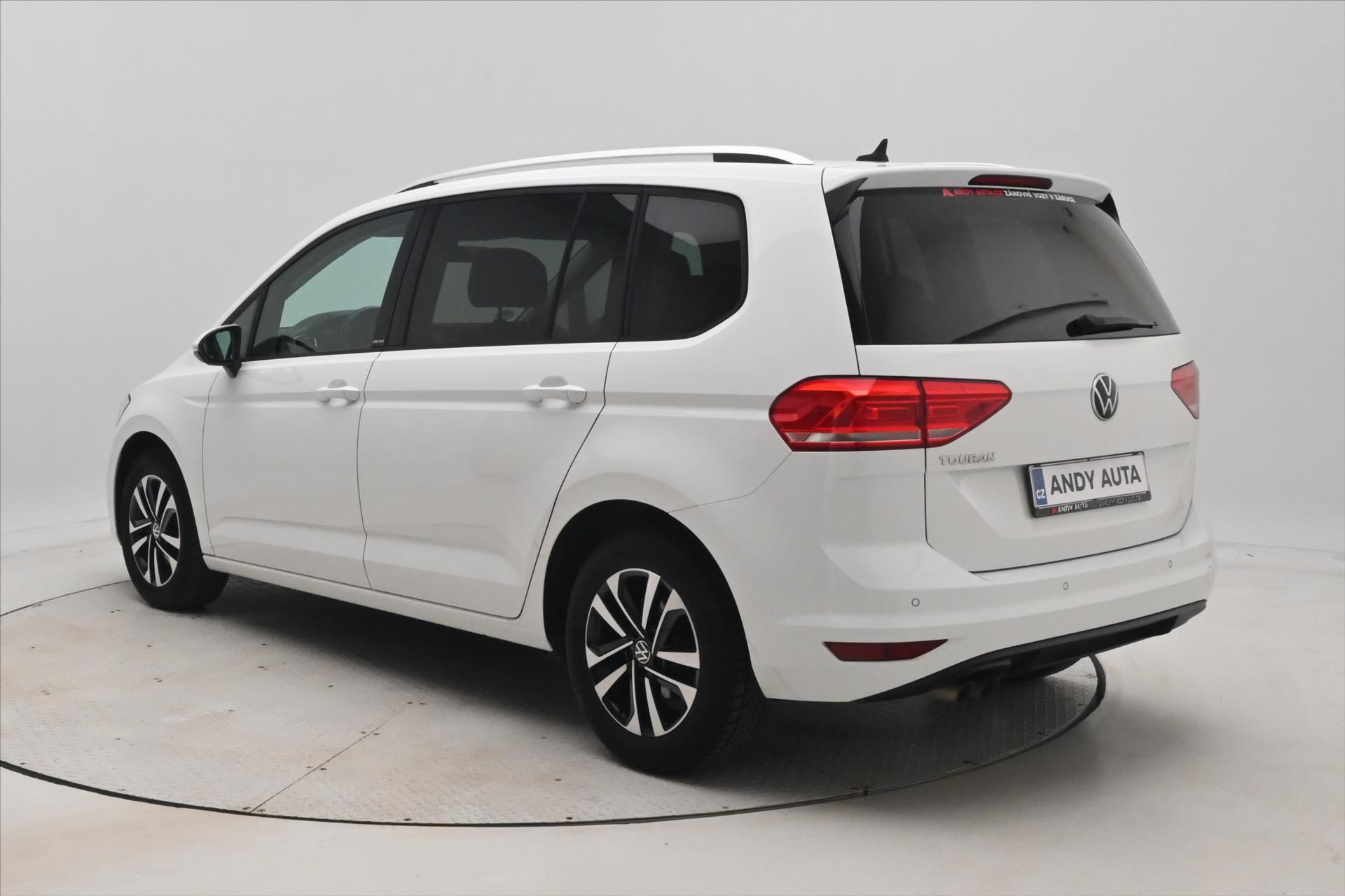 Hlavní fotografie vozu Volkswagen Touran 2,0 TDI 110 kW TAŽNÉ LED Záruka až 5 let (8)
