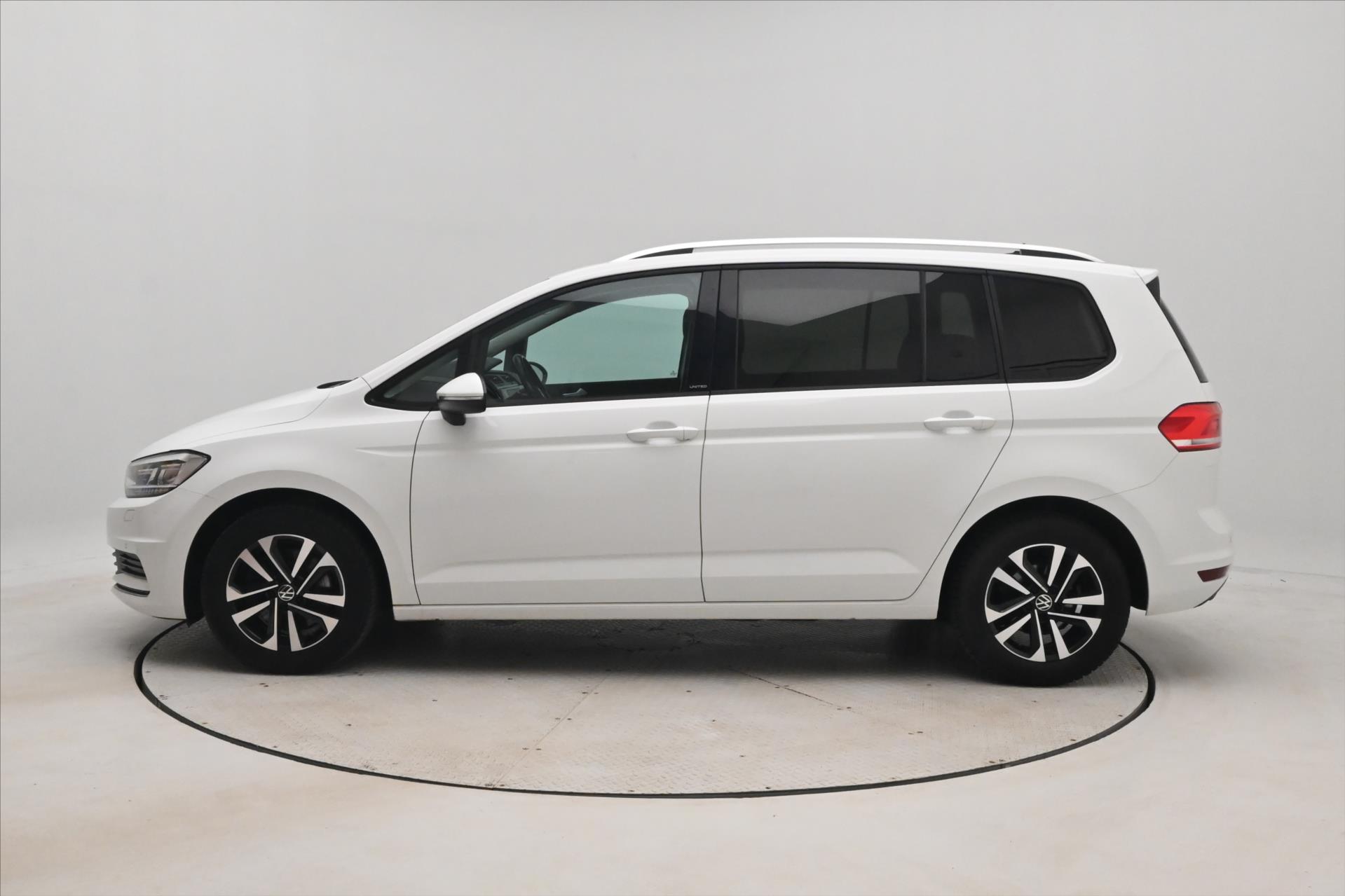 Hlavní fotografie vozu Volkswagen Touran 2,0 TDI 110 kW TAŽNÉ LED Záruka až 5 let (9)