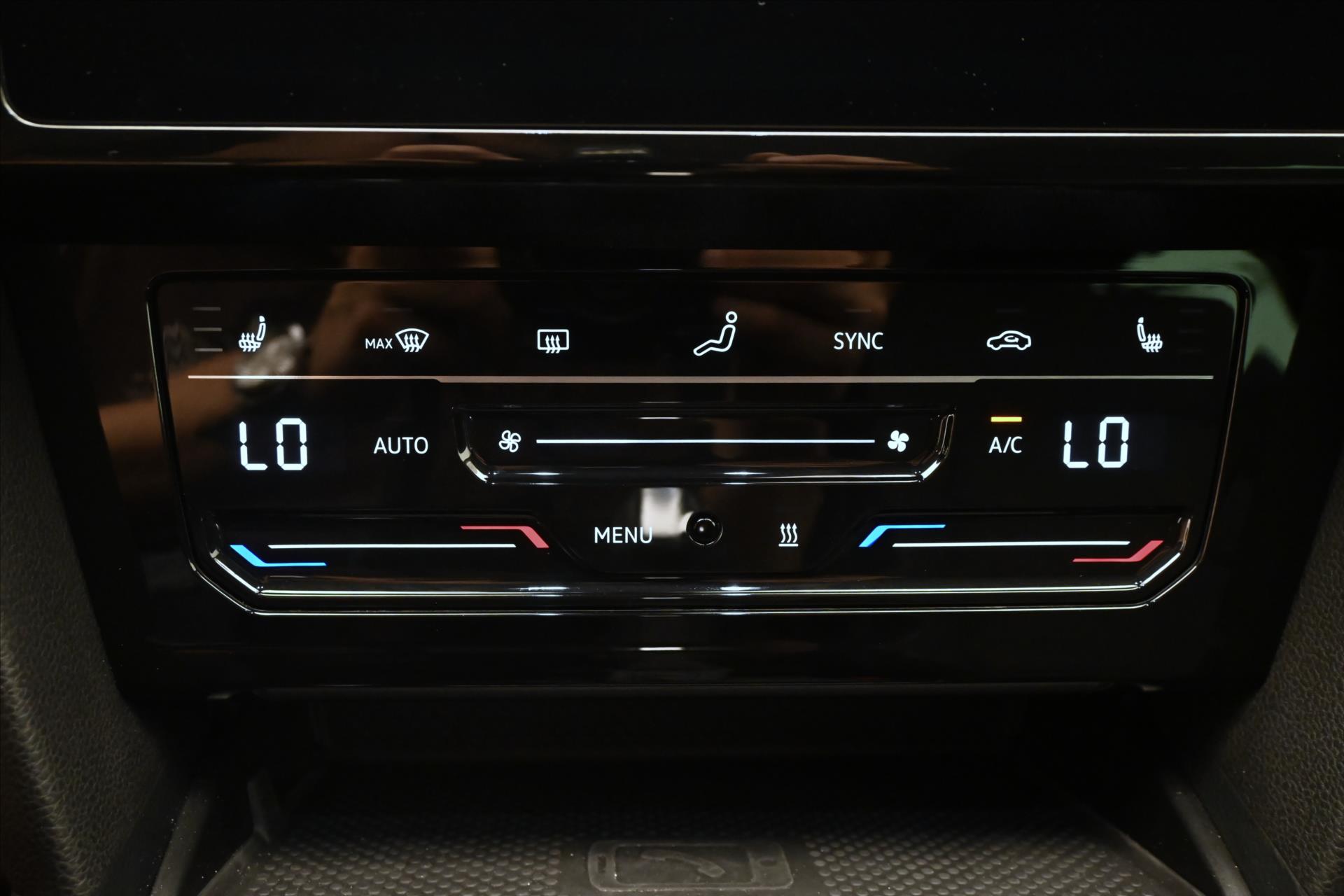 Hlavní fotografie vozu Volkswagen Passat 2,0 TDI 110 kW DSG Business Záruka až 5 let (20)