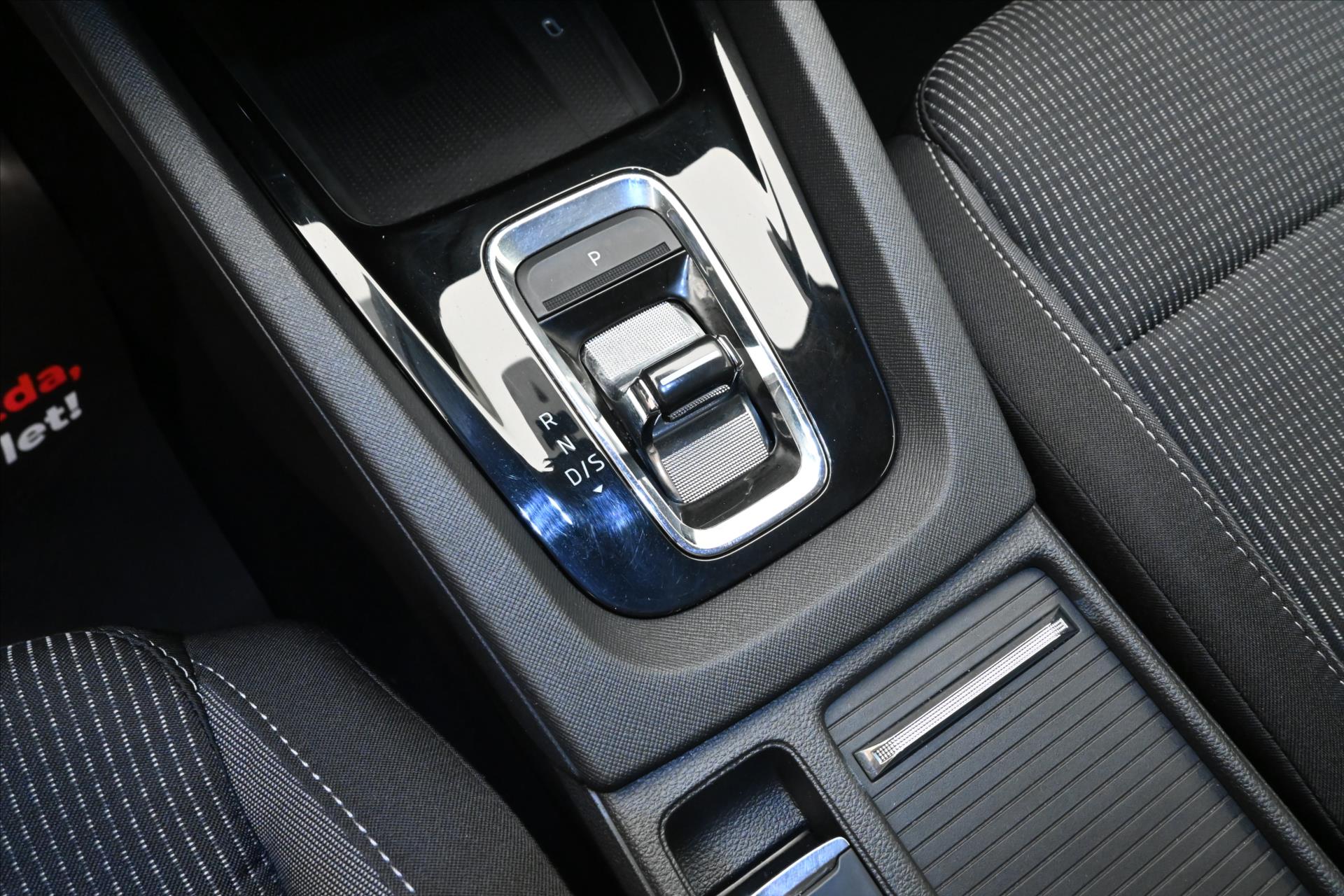 Hlavní fotografie vozu Škoda Octavia 2,0 TDI 110kW DSG Ambition Záruka až 5 let (22)
