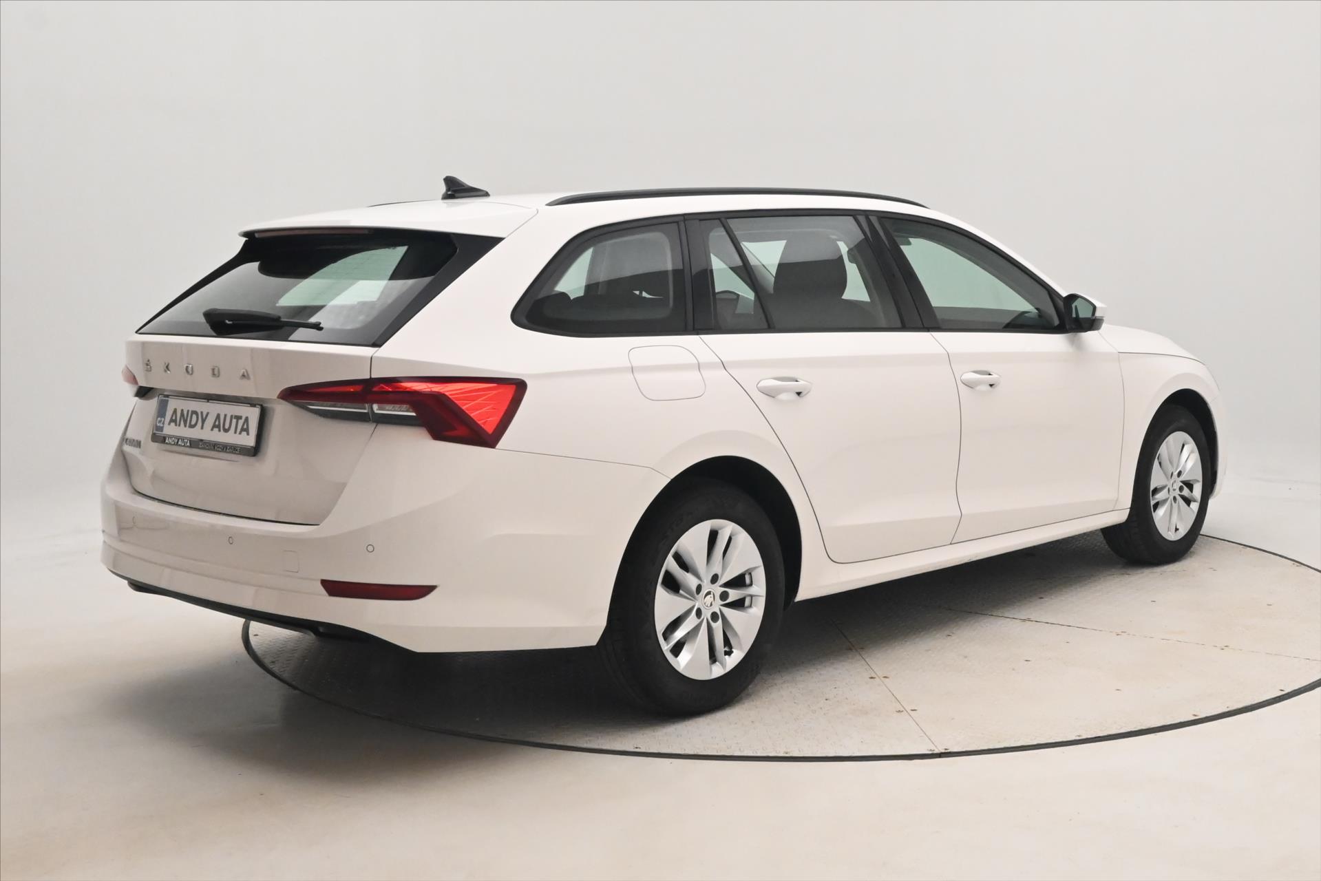 Hlavní fotografie vozu Škoda Octavia 2,0 TDI 110kW DSG Ambition Záruka až 5 let (6)