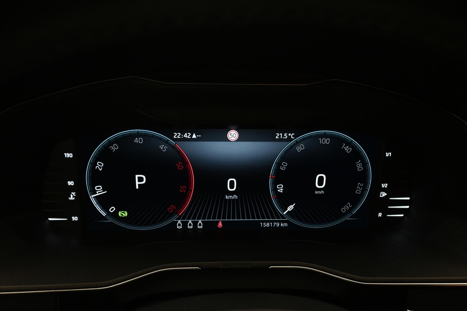 Hlavní fotografie vozu Škoda Superb 2,0 TDI 110kW DSG Style Záruka až 5 let (16)