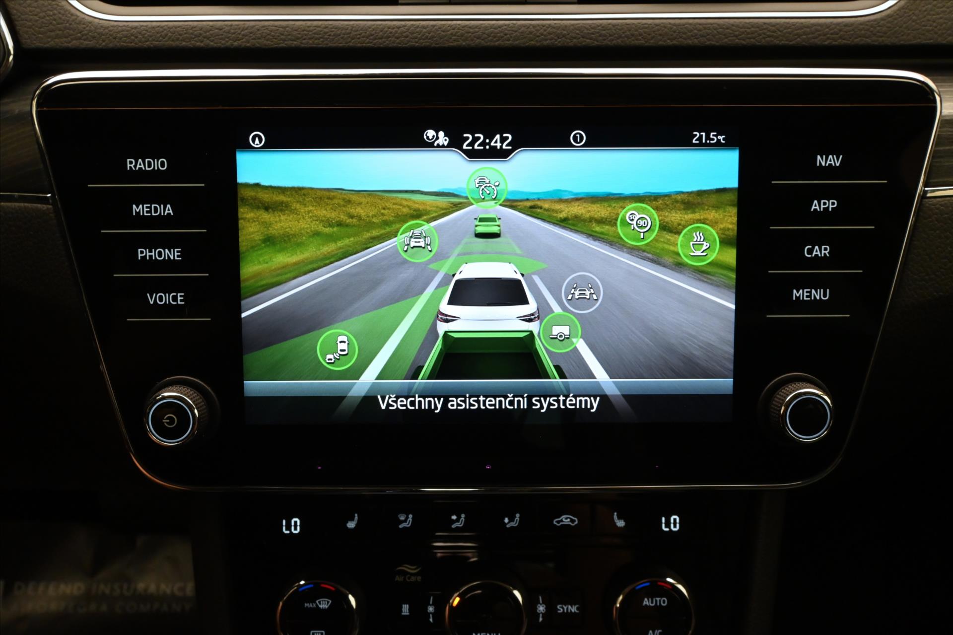 Hlavní fotografie vozu Škoda Superb 2,0 TDI 110kW DSG Style Záruka až 5 let (19)