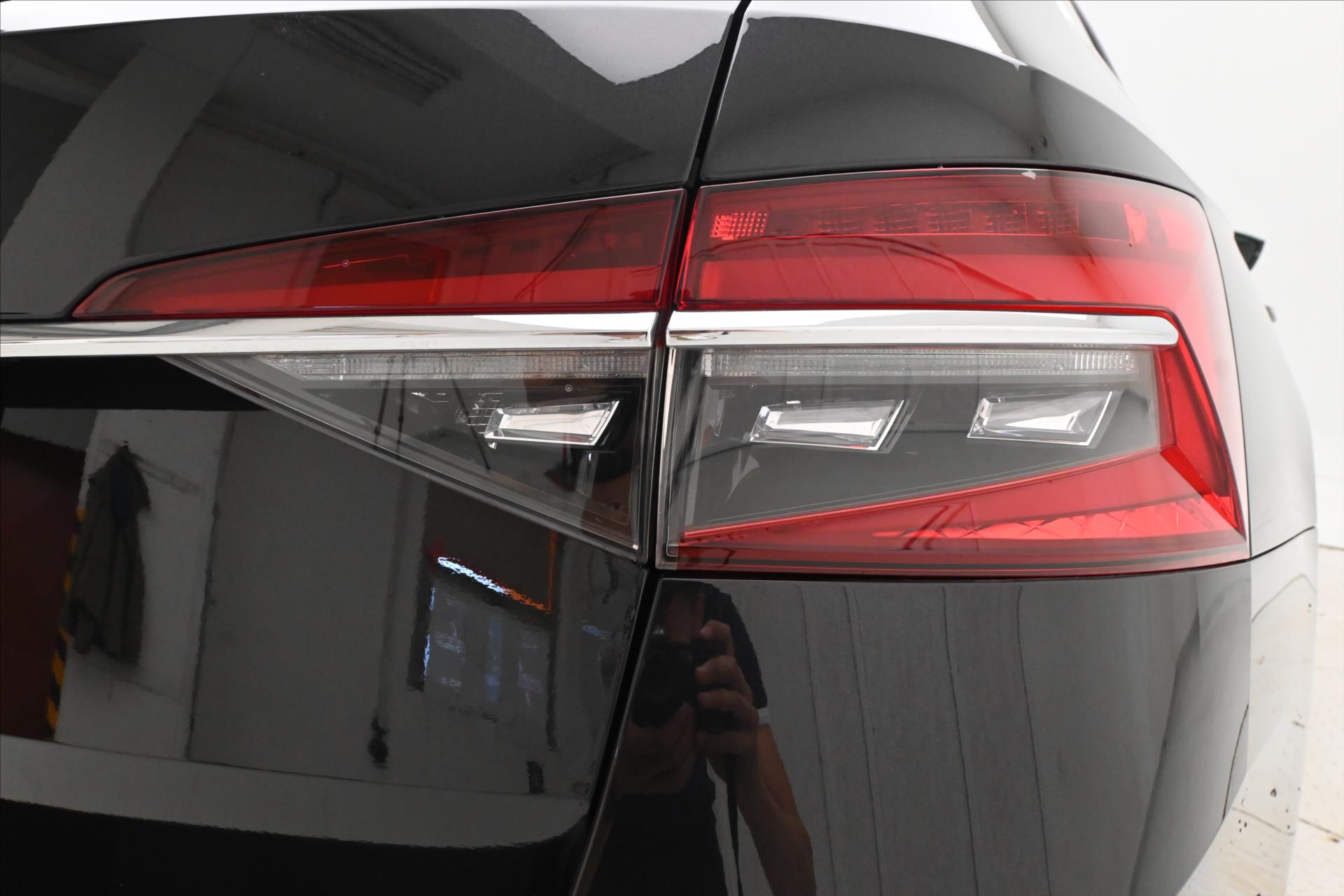 Hlavní fotografie vozu Škoda Superb 2,0 TDI 110kW DSG Style Záruka až 5 let (32)