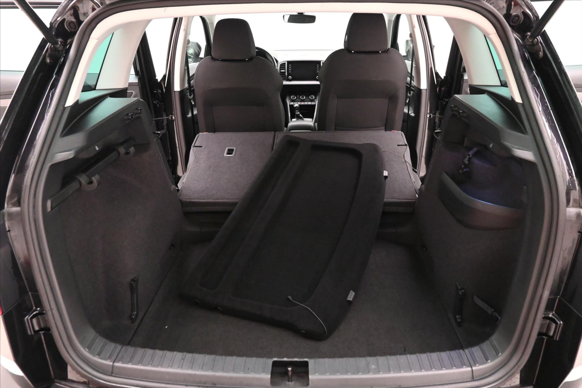 Hlavní fotografie vozu Škoda Karoq 1,5 TSI 110kW Business Záruka až 5 let (11)