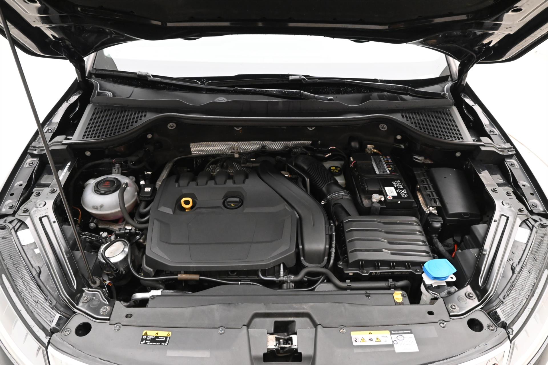 Hlavní fotografie vozu Škoda Karoq 1,5 TSI 110kW Business Záruka až 5 let (9)