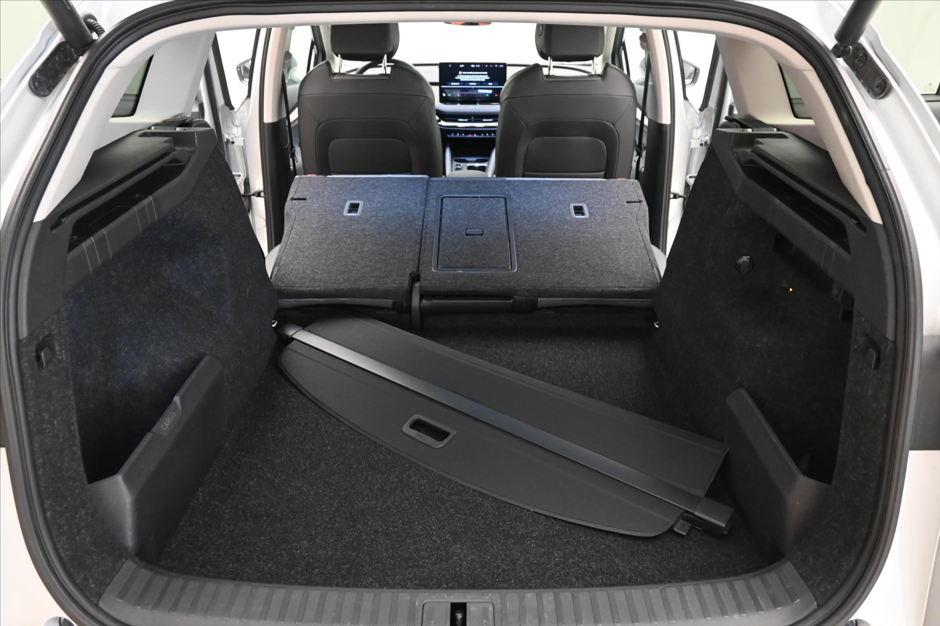 Hlavní fotografie vozu Škoda Enyaq iV 80 150kW 82kW SOH 92% Záruka až 3 roky (11)