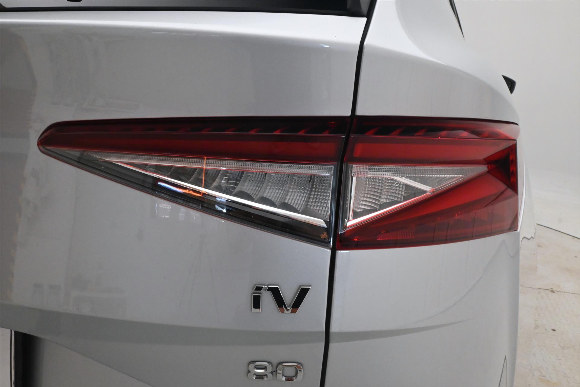 Hlavní fotografie vozu Škoda Enyaq iV 80 150kW 82kW SOH 92% Záruka až 3 roky (31)