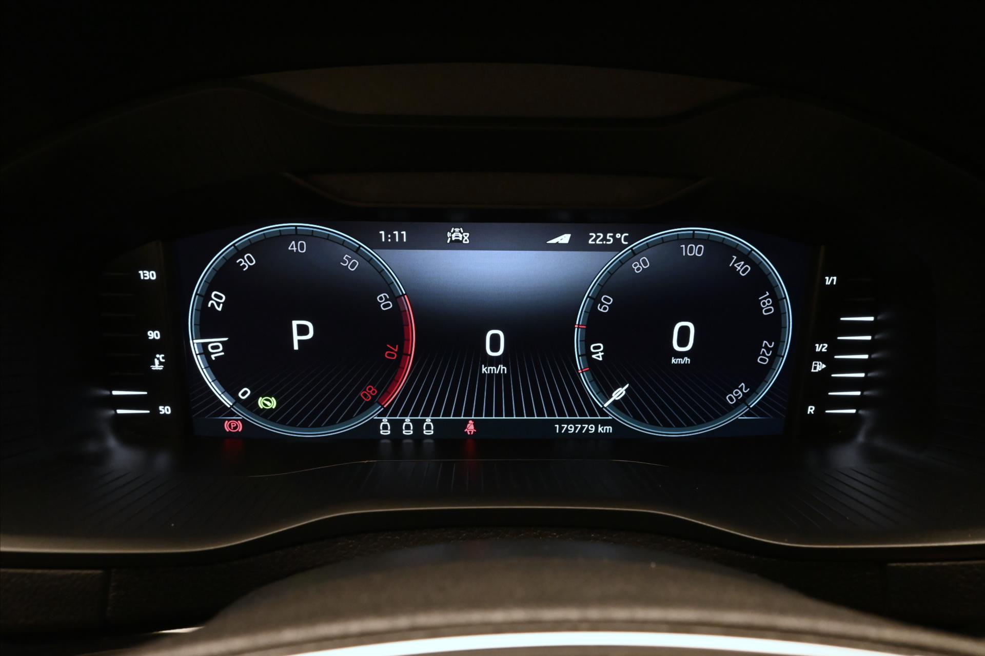 Main photo of the car Skoda Karoq 1.5 TSI 110kW DSG Style Warranty up to 5 years (16)