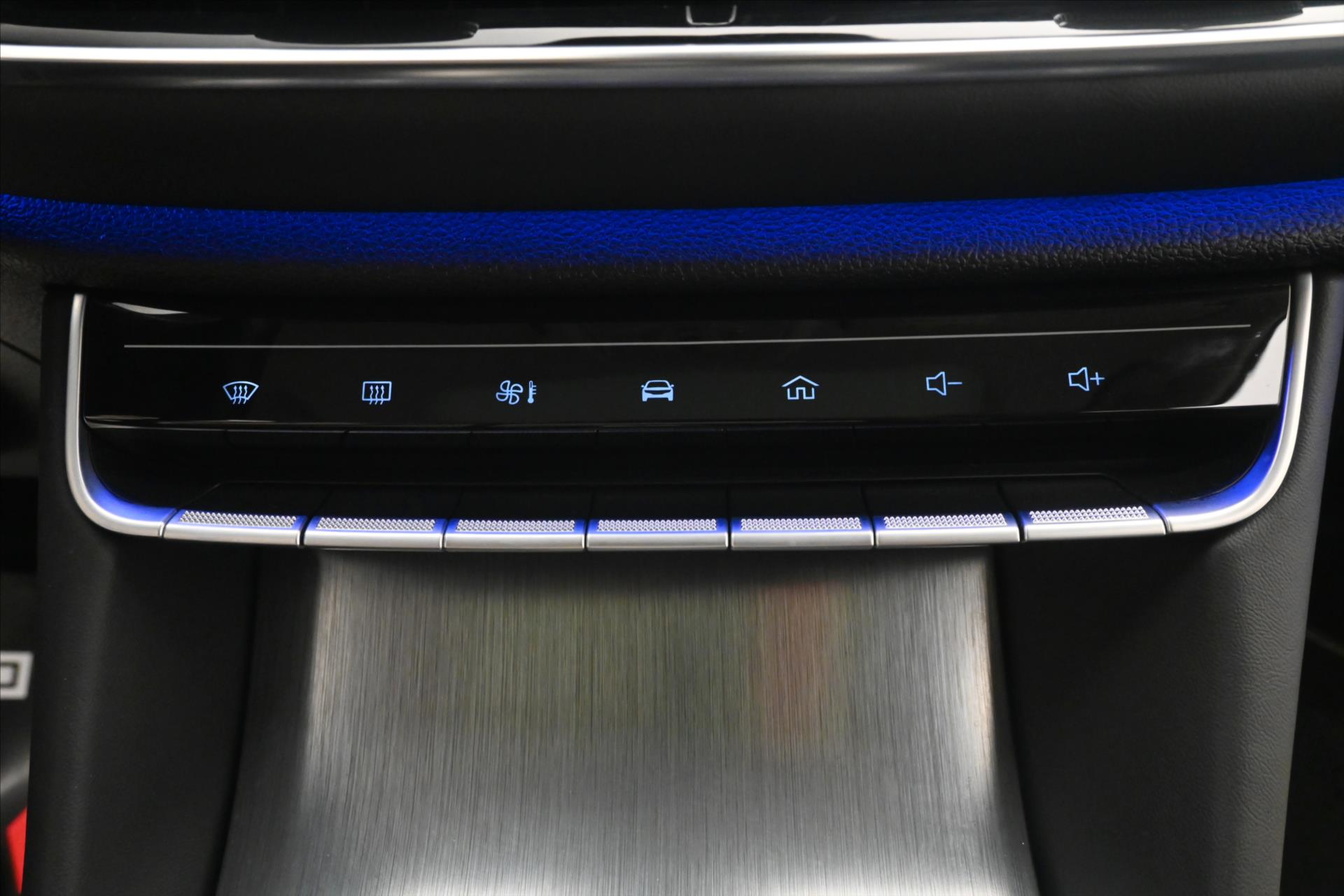Hlavní fotografie vozu MG eHS 1,5 TGI PHEV 119kW AT Záruka až 5 let (22)