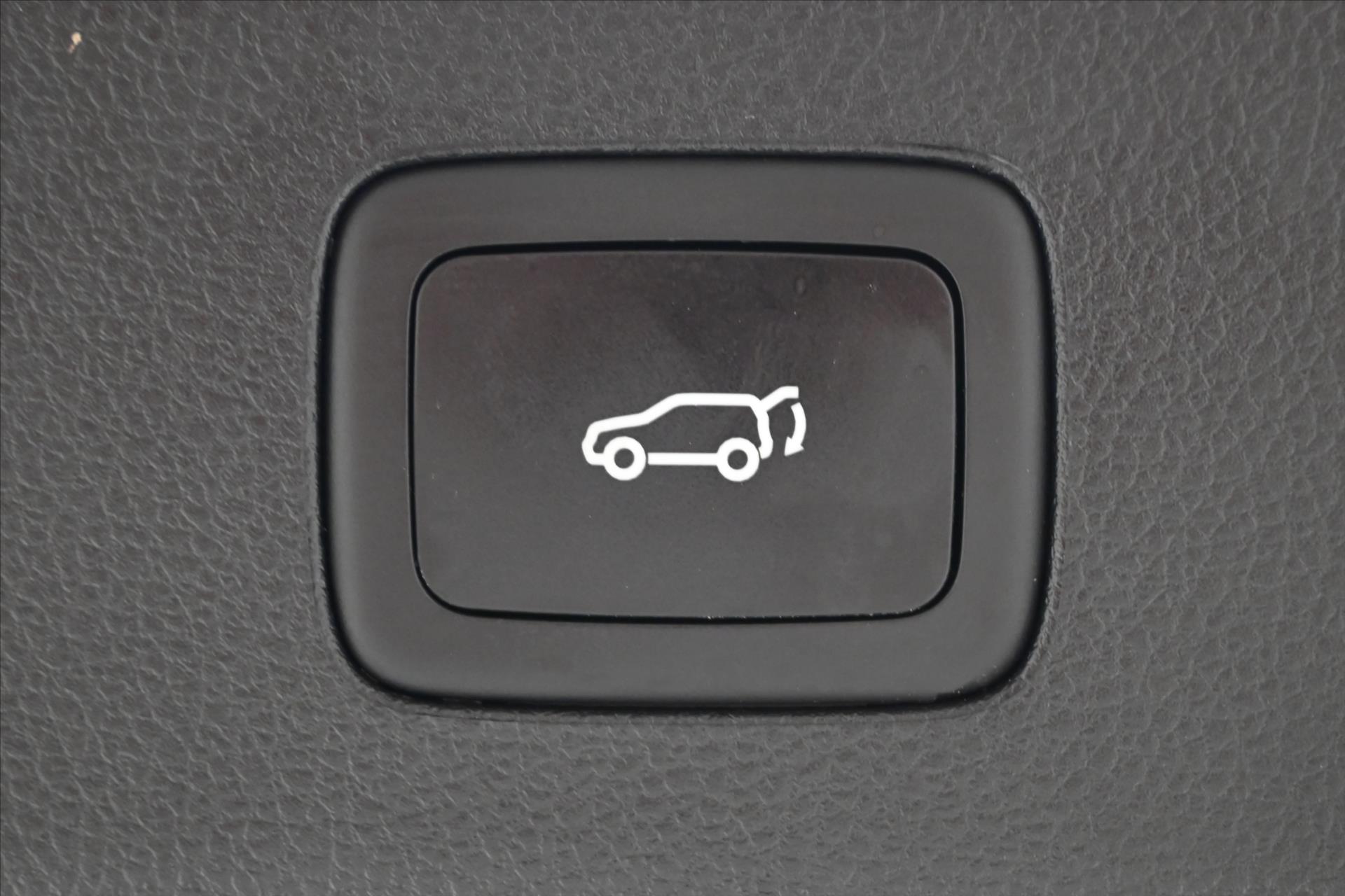 Hlavní fotografie vozu MG eHS 1,5 TGI PHEV 119kW AT Záruka až 5 let (28)