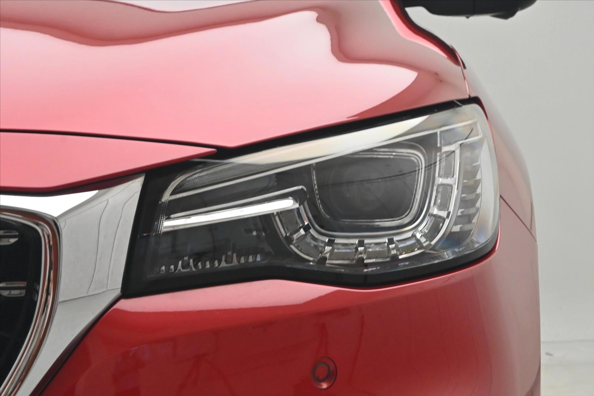Hlavní fotografie vozu MG eHS 1,5 TGI PHEV 119kW AT Záruka až 5 let (30)