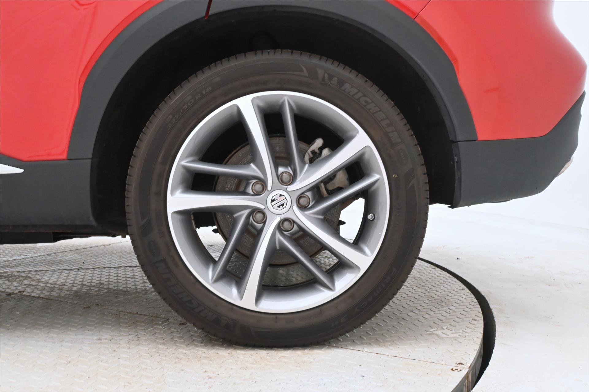 Hlavní fotografie vozu MG eHS 1,5 TGI PHEV 119kW AT Záruka až 5 let (31)