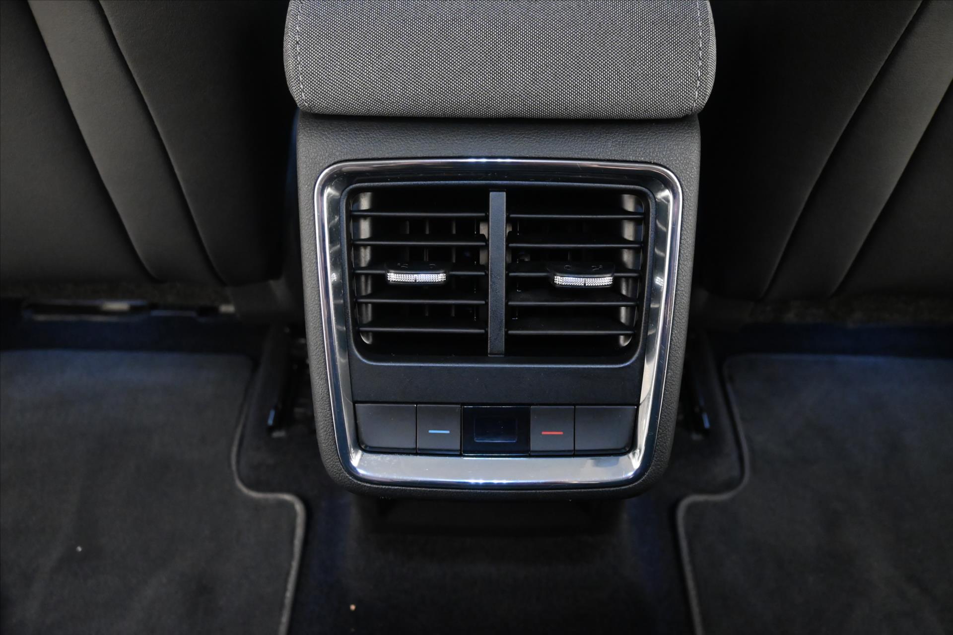 Hlavní fotografie vozu Škoda Enyaq iV 80 150kW 82kWh Záruka až 3 roky (22)