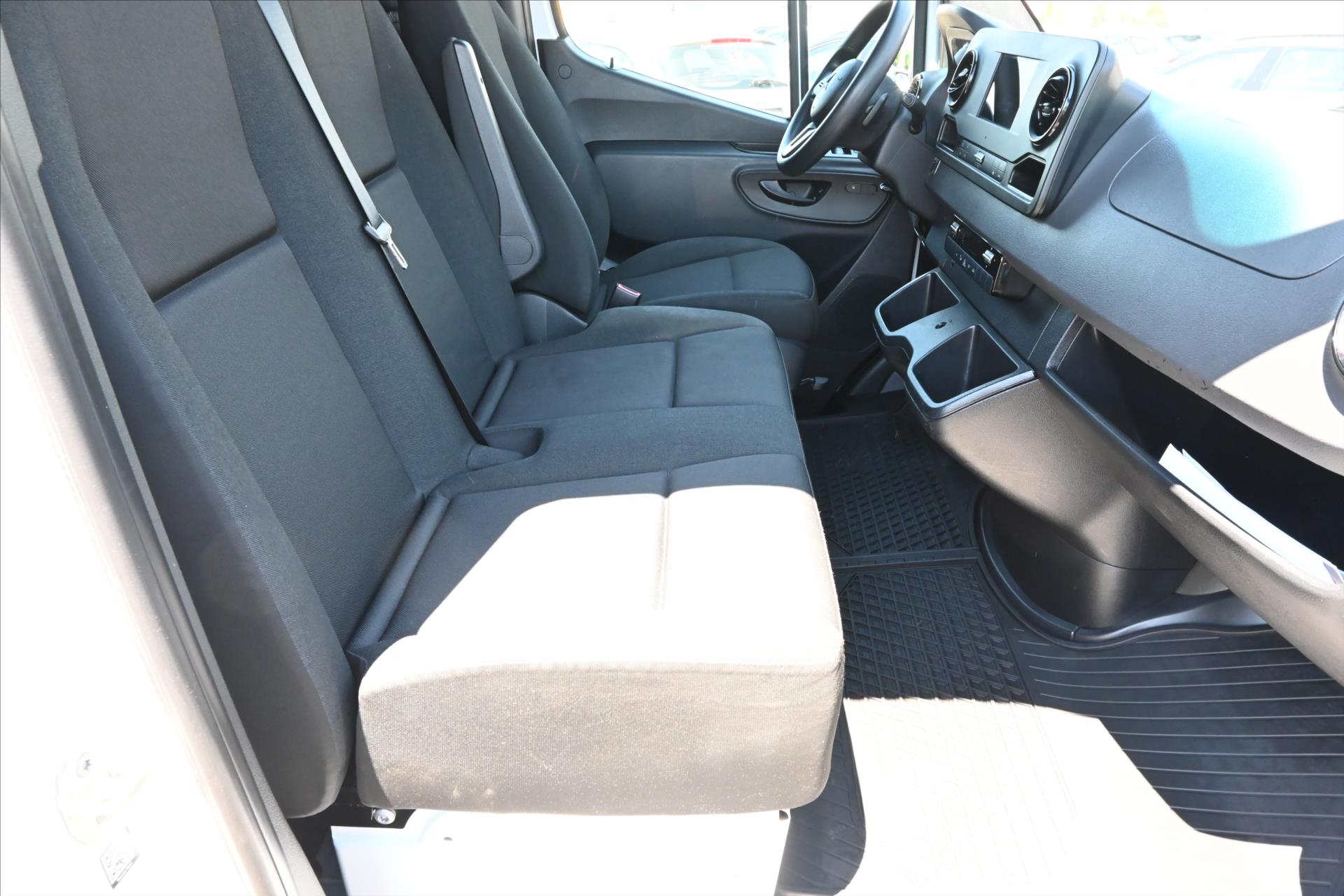 Hlavní fotografie vozu Mercedes-Benz Sprinter 2,2 314 CDi 105 kW 9G-Tronic L2H2 Záruka až 5 let (14)