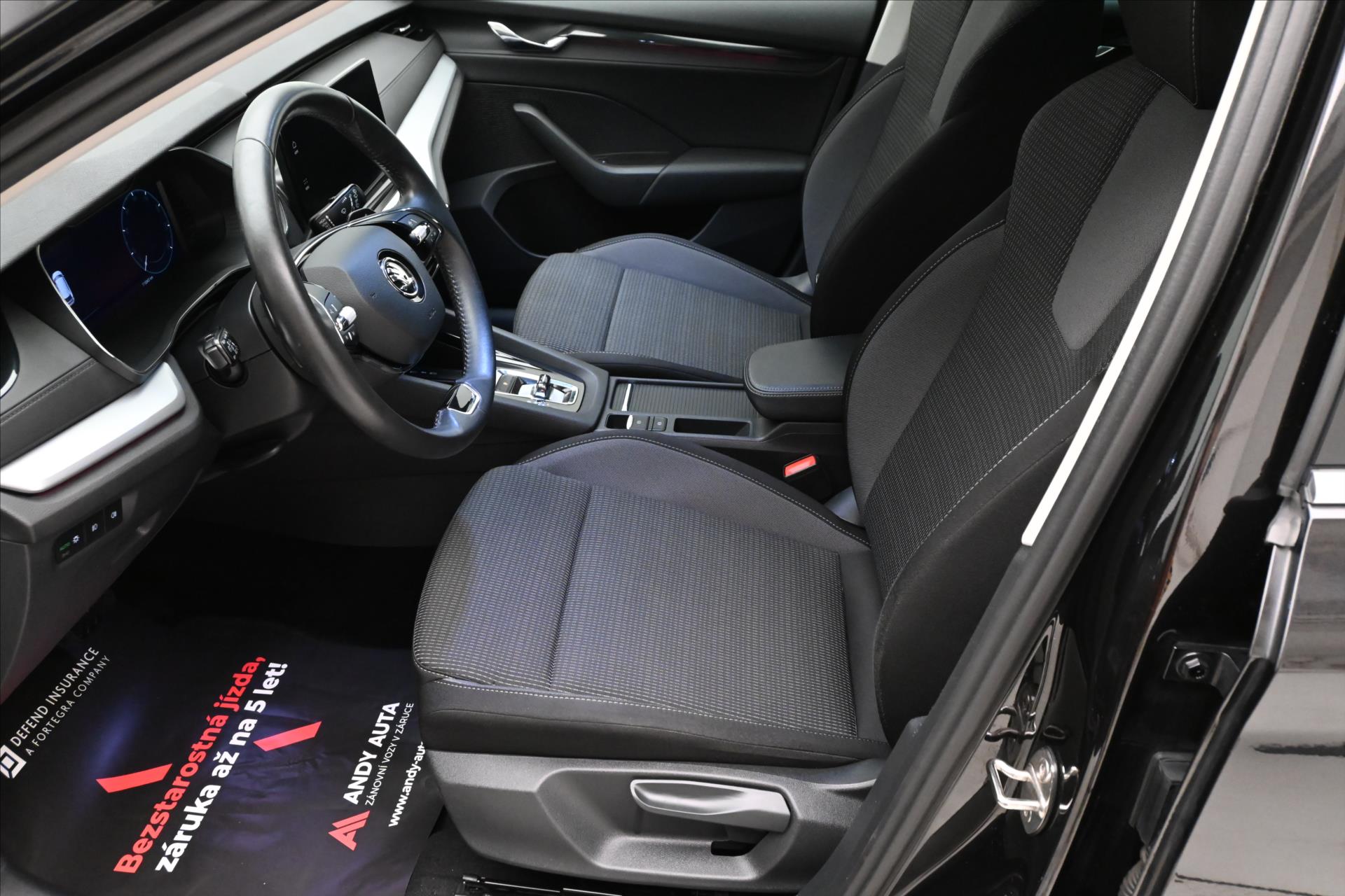 Hlavní fotografie vozu Škoda Octavia 1,4 TSI iV 150kW DSG Style Záruka až 5 let (14)