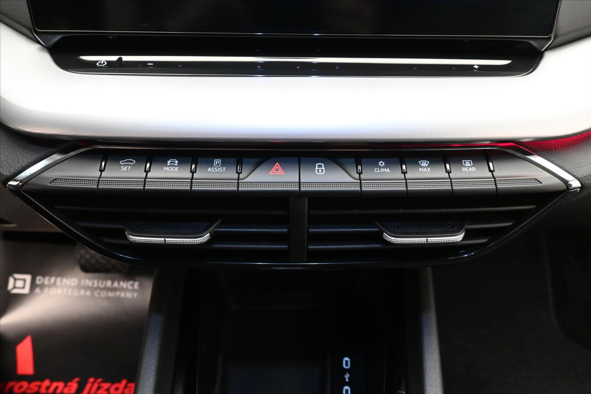 Hlavní fotografie vozu Škoda Octavia 1,4 TSI iV 150kW DSG Style Záruka až 5 let (22)