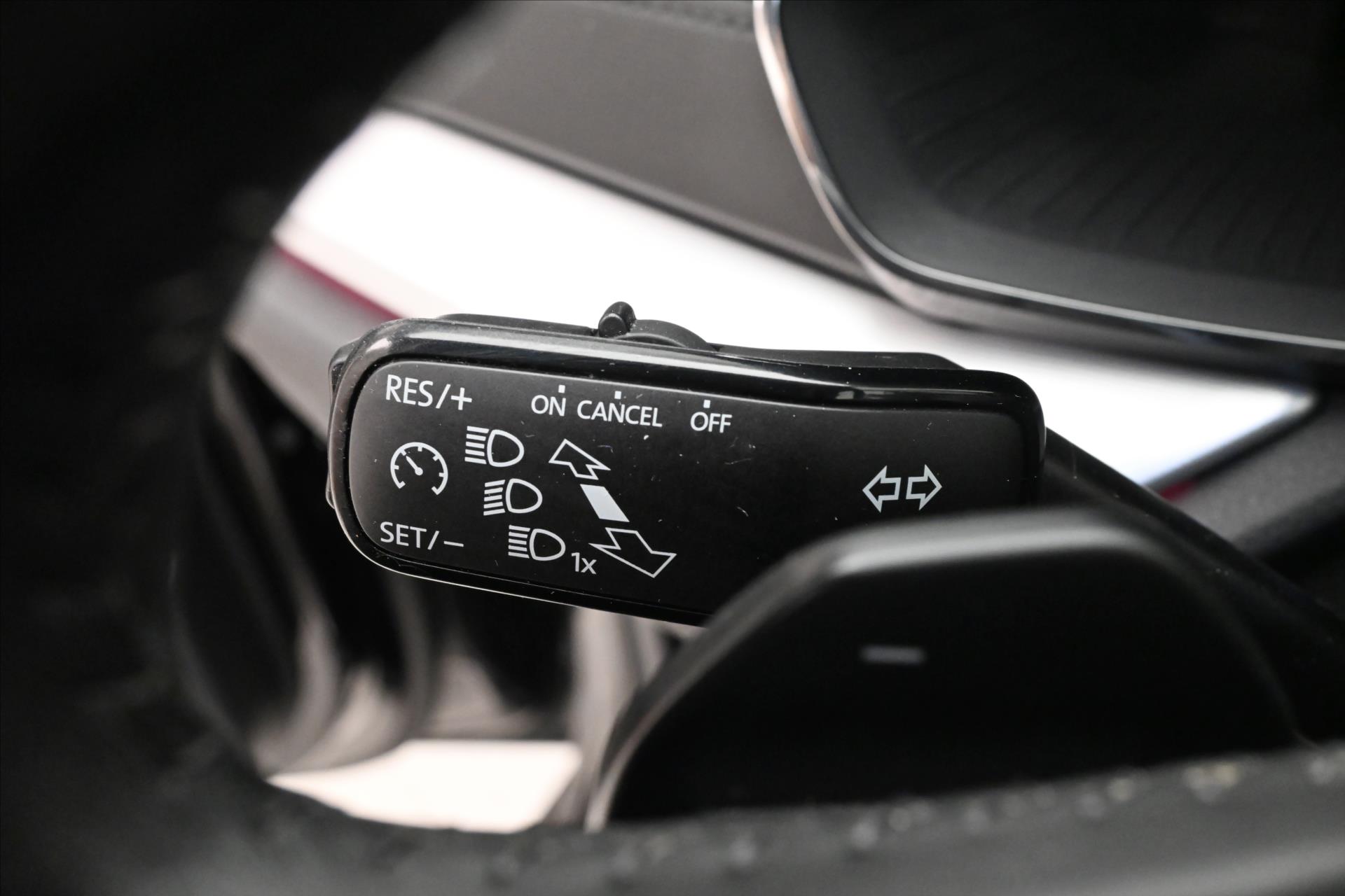 Hlavní fotografie vozu Škoda Octavia 1,4 TSI iV 150kW DSG Style Záruka až 5 let (24)