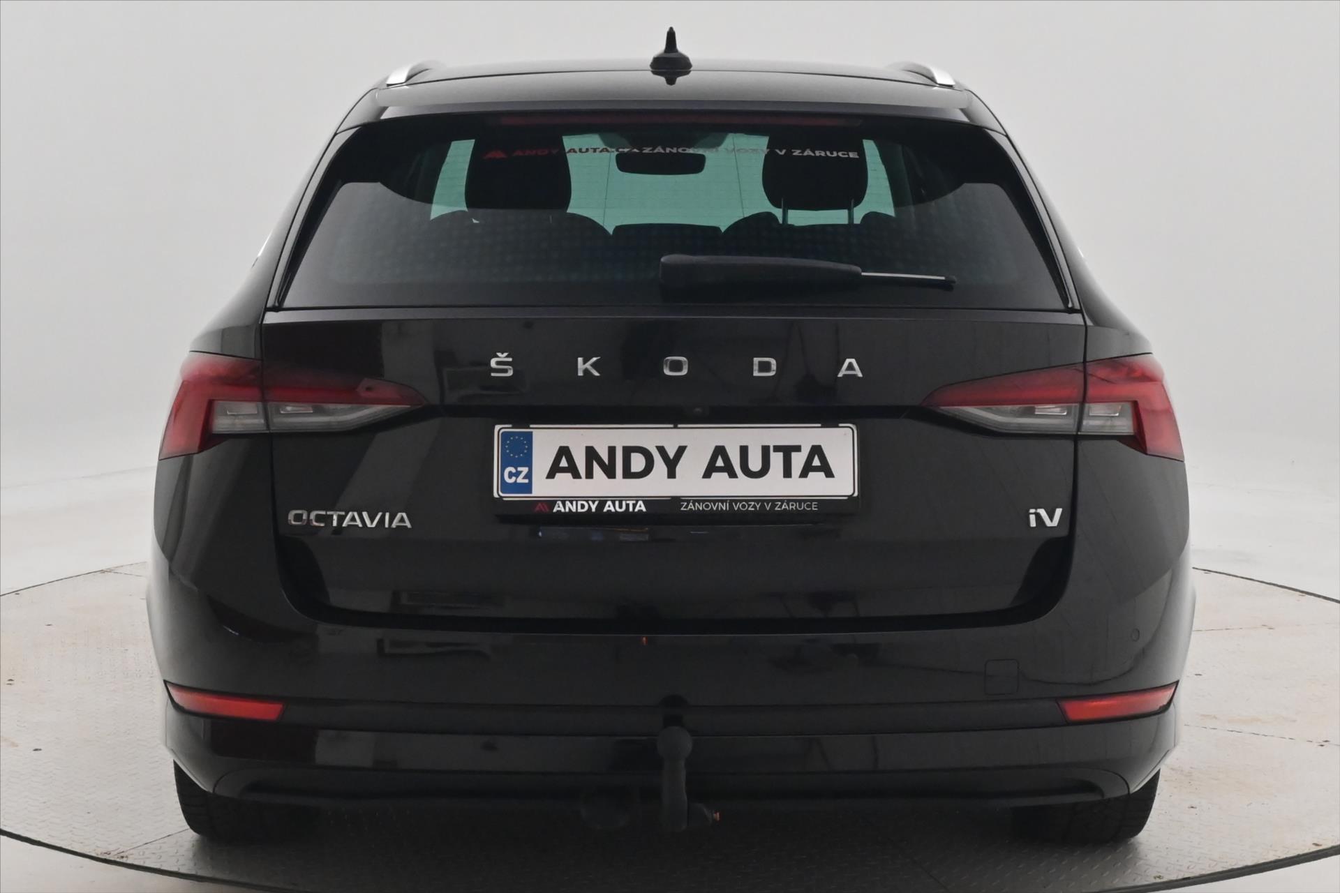 Hlavní fotografie vozu Škoda Octavia 1,4 TSI iV 150kW DSG Style Záruka až 5 let (7)